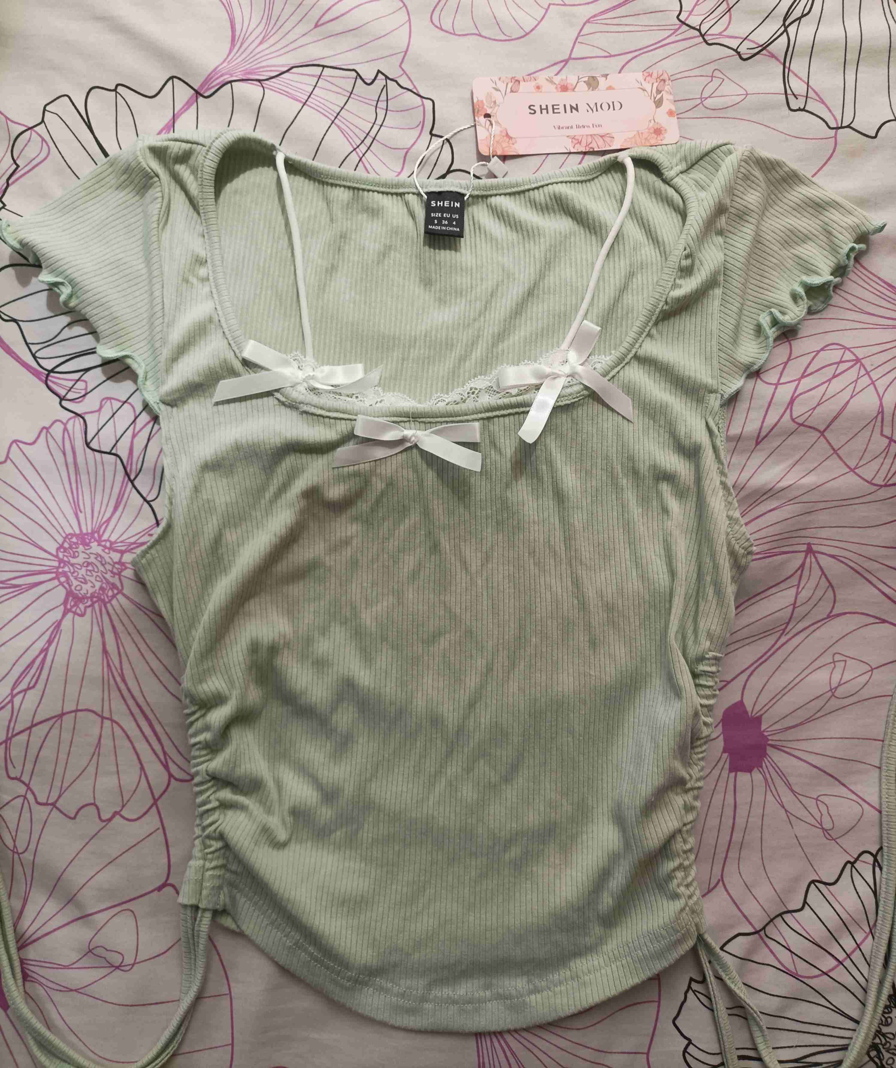 Polera verde con lazo Shein