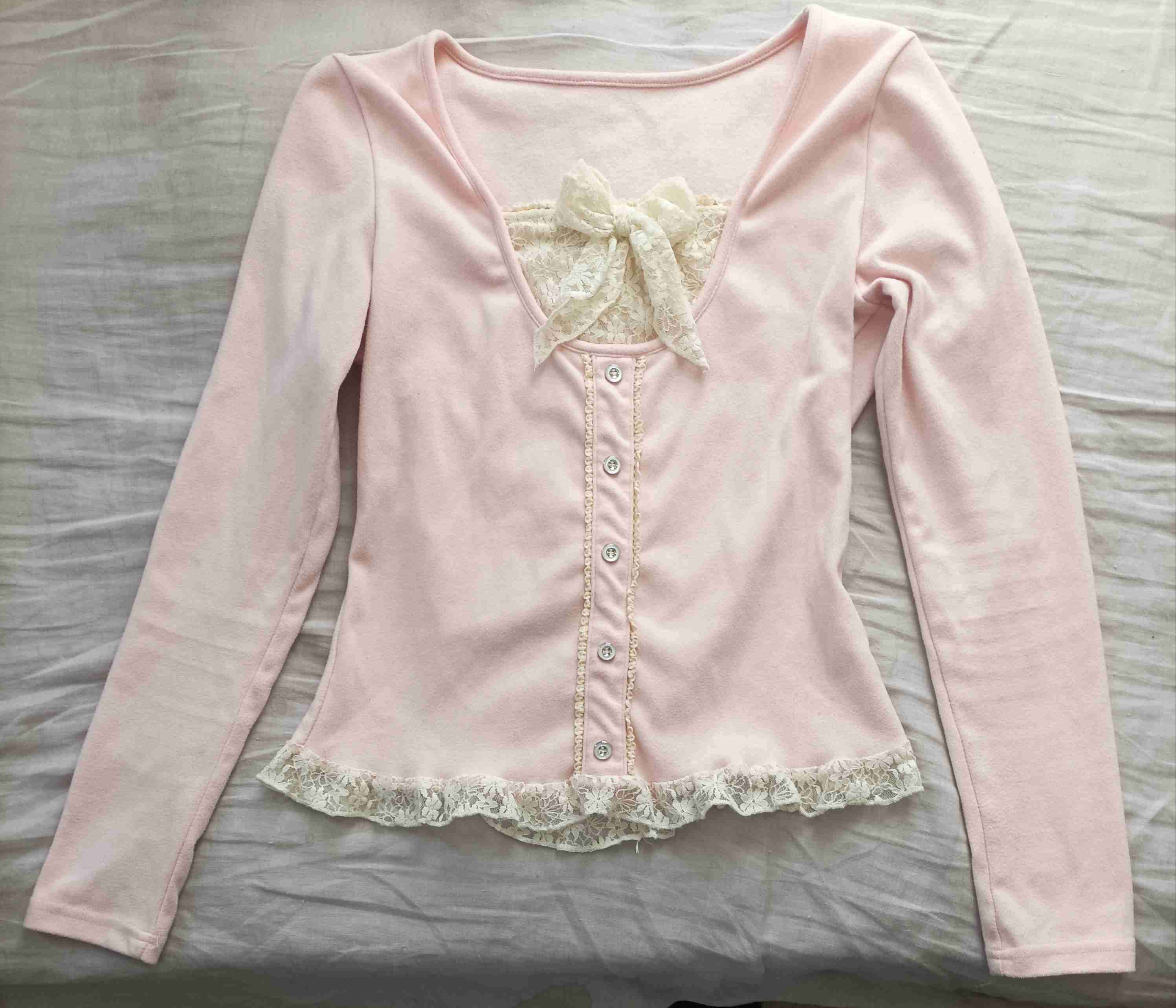 Camiseta gruesa rosada encaje con lazo - miniatura 2