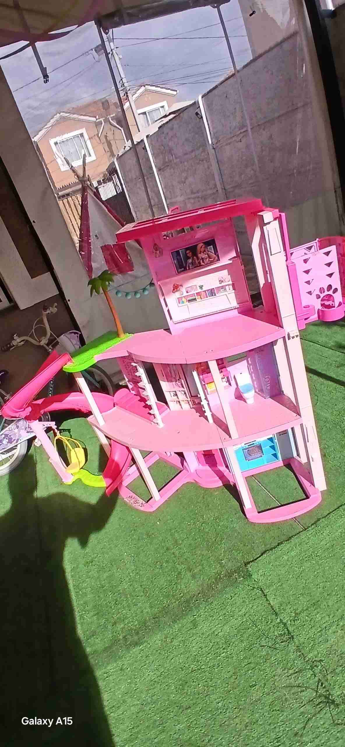 Casa de muñecas de ensueño Barbie - miniatura 2