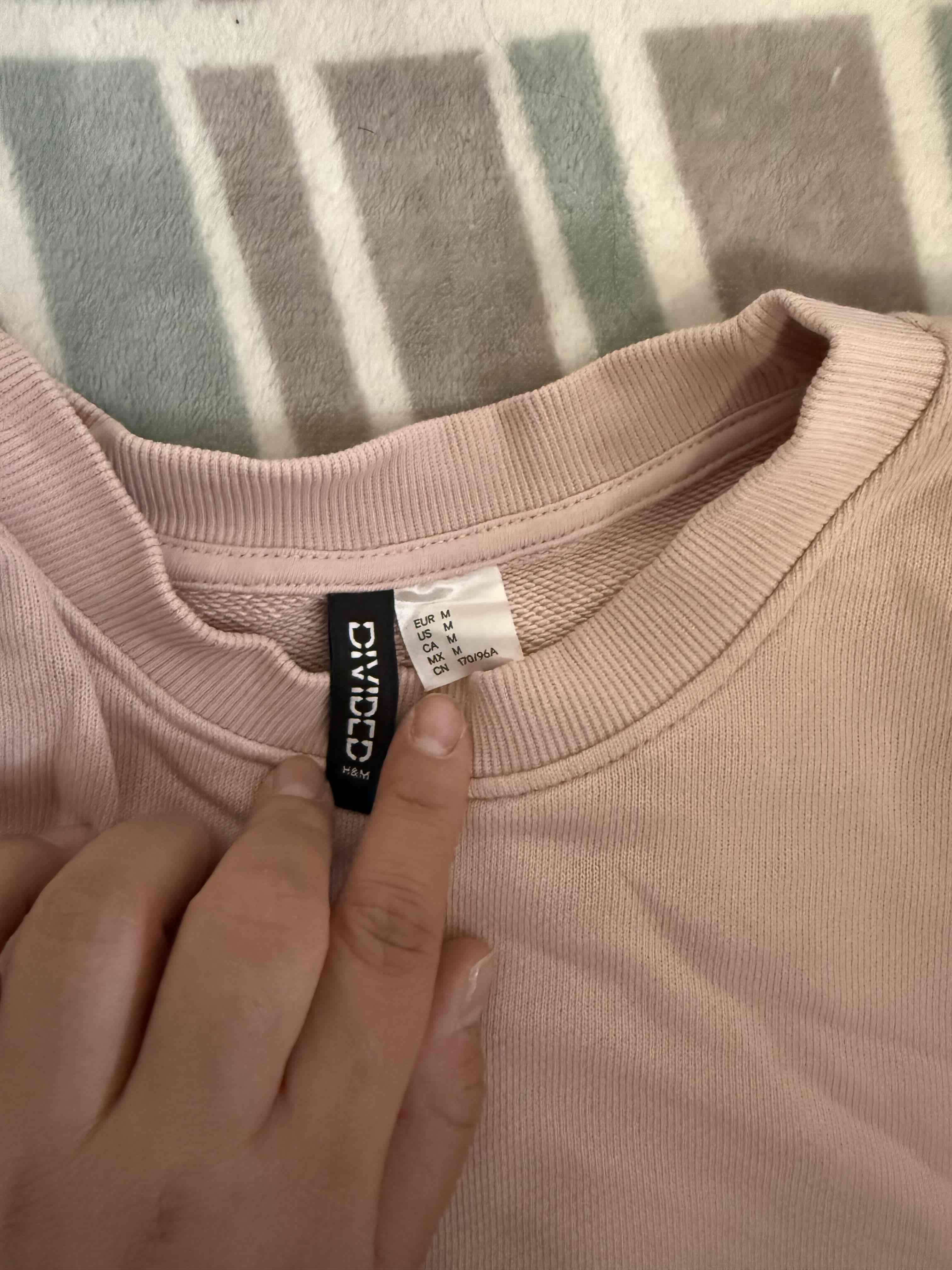 Polerón rosado con olanes - miniatura 2