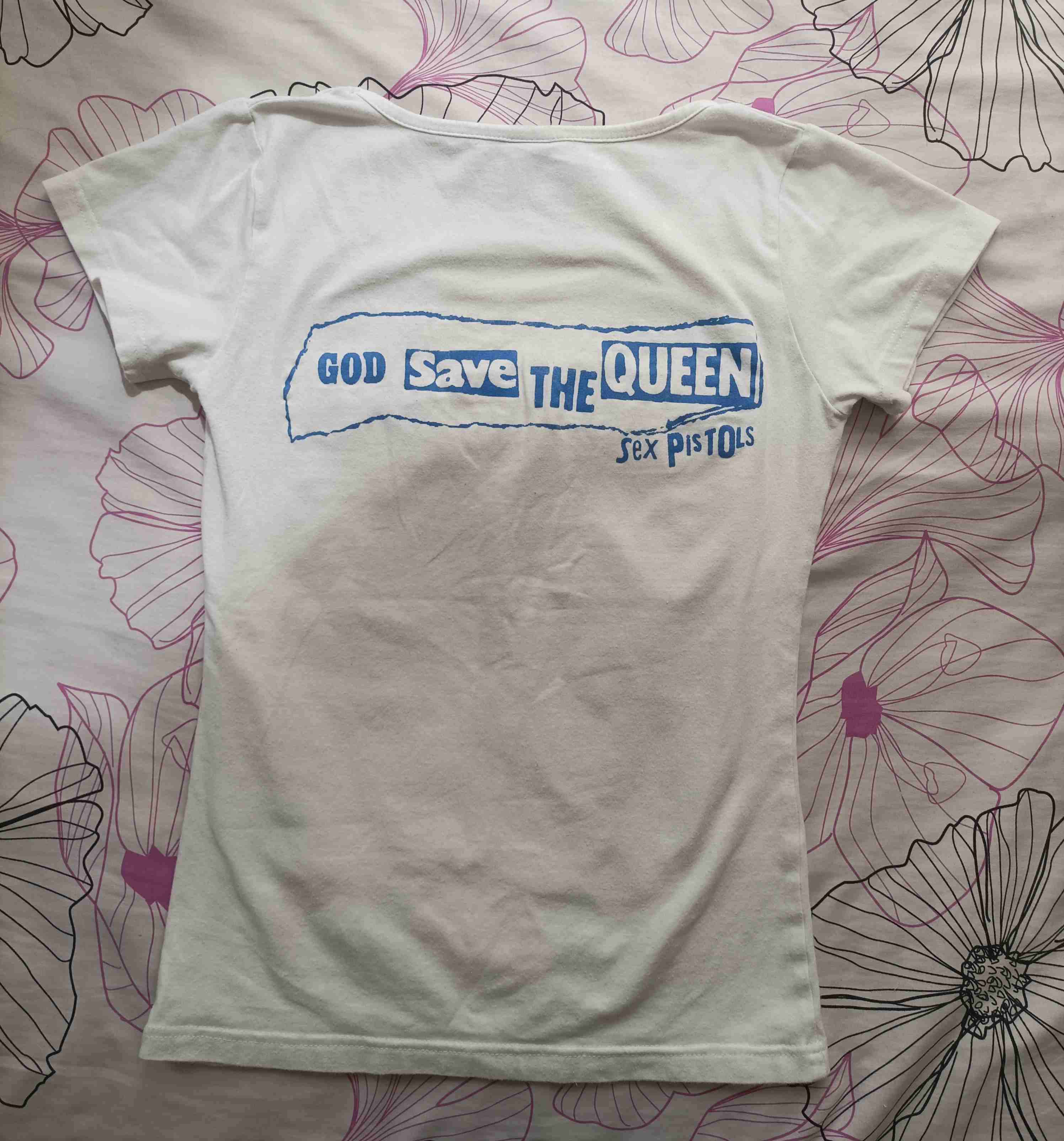 Polera blanca con diseño punk - miniatura 2