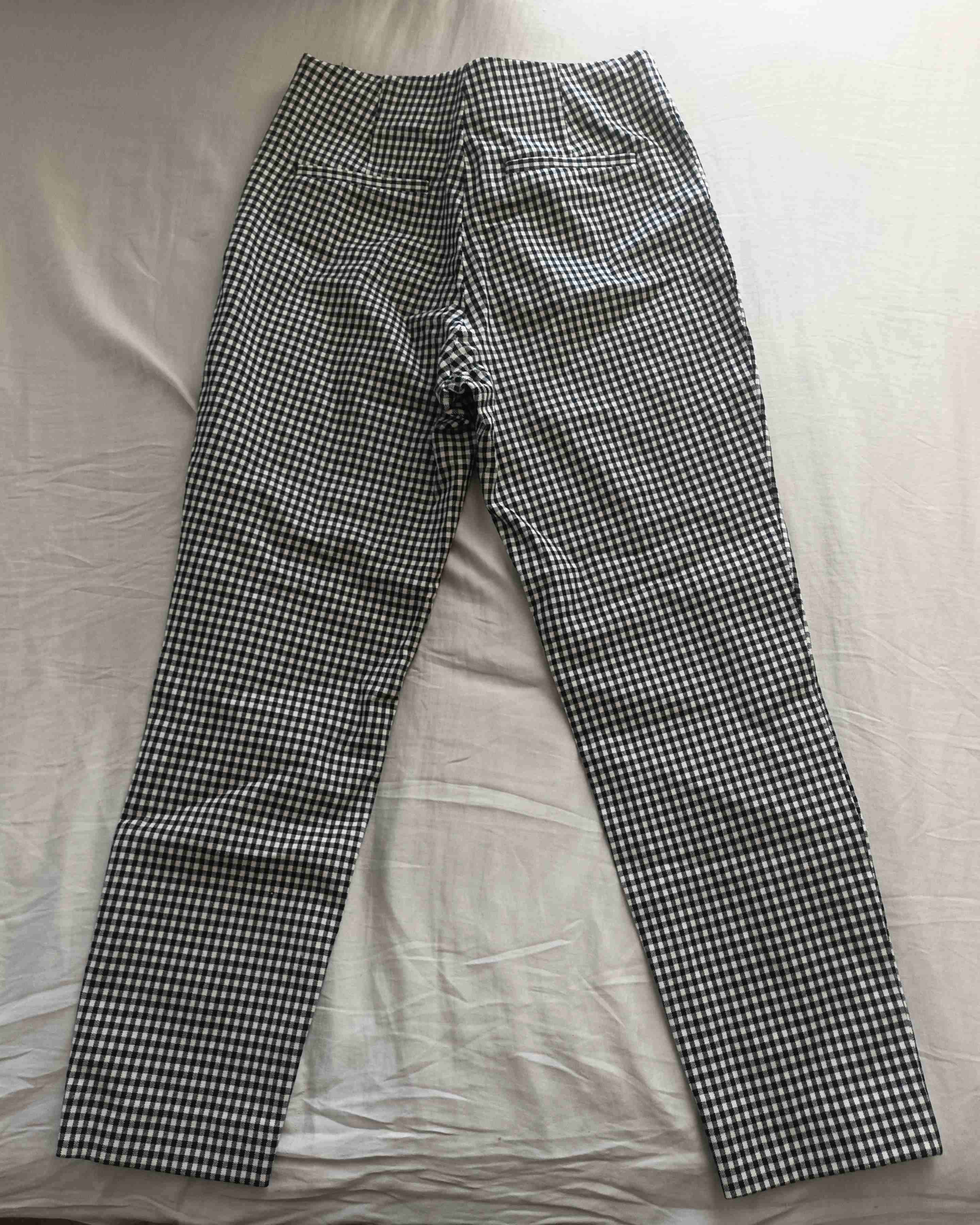 Pantalón de cuadros blancos y negros - miniatura 2