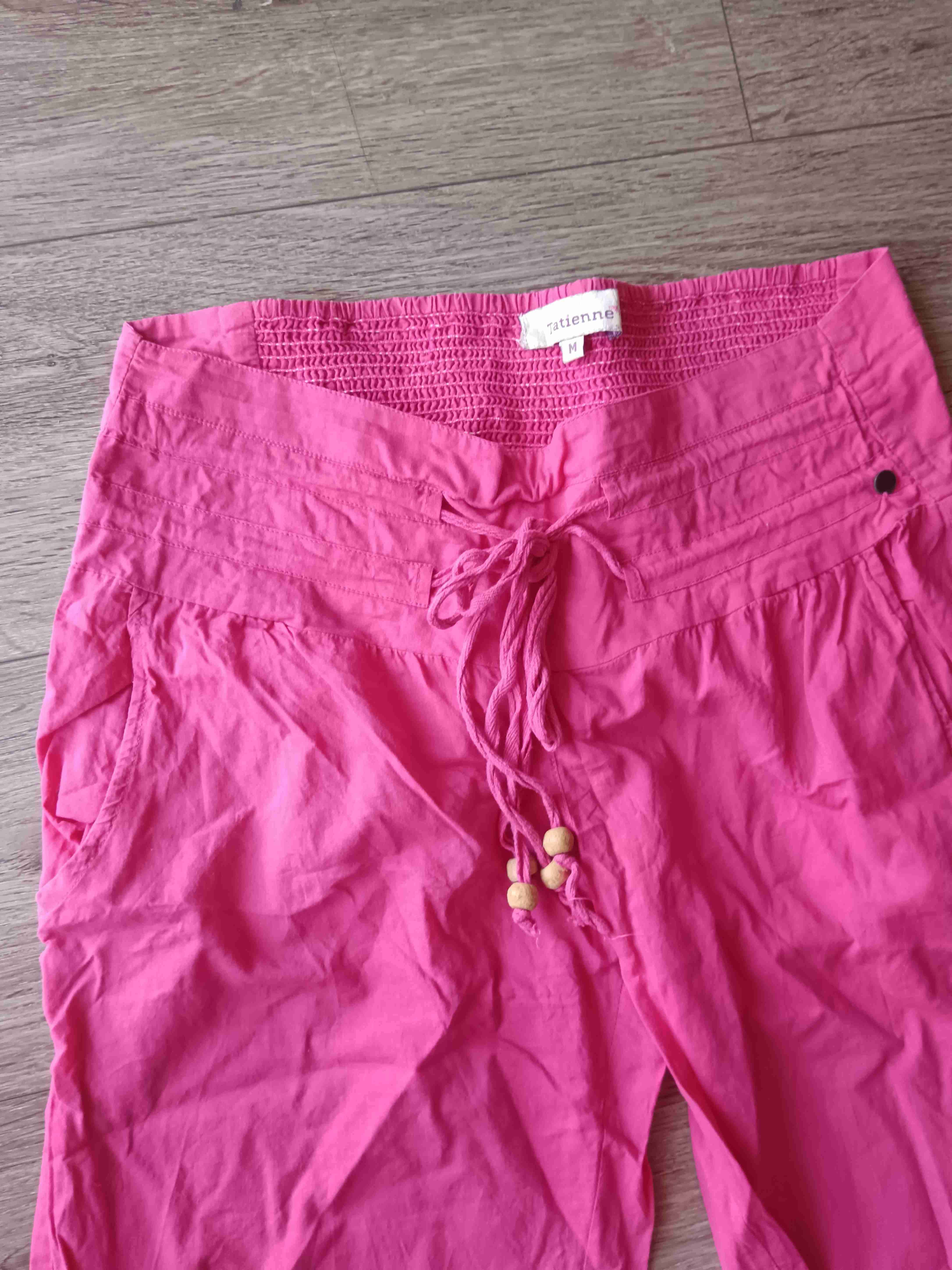 Pantalón rosa de tela liviana - miniatura 2