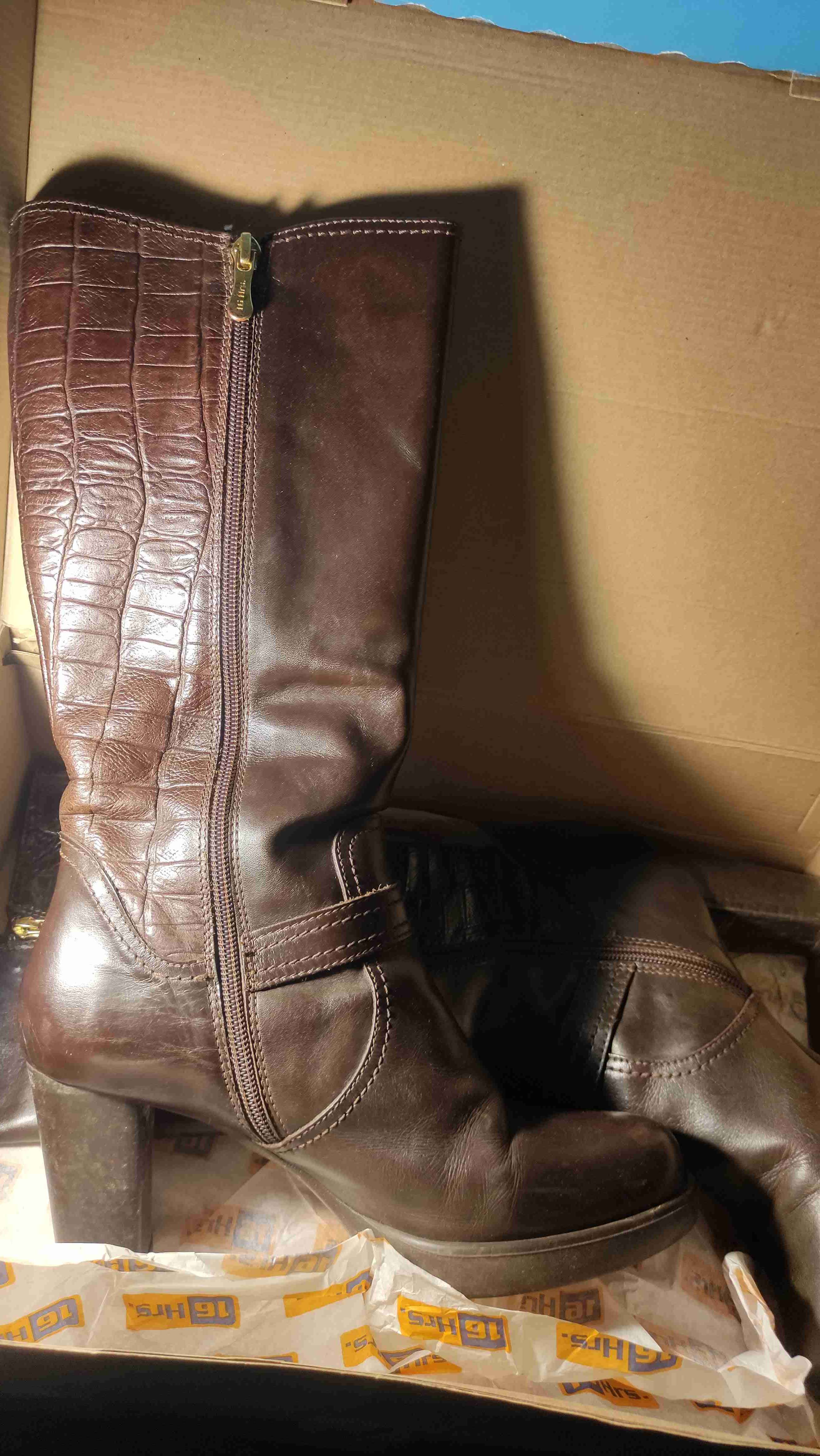 Botas largas de cuero marrón - miniatura 2