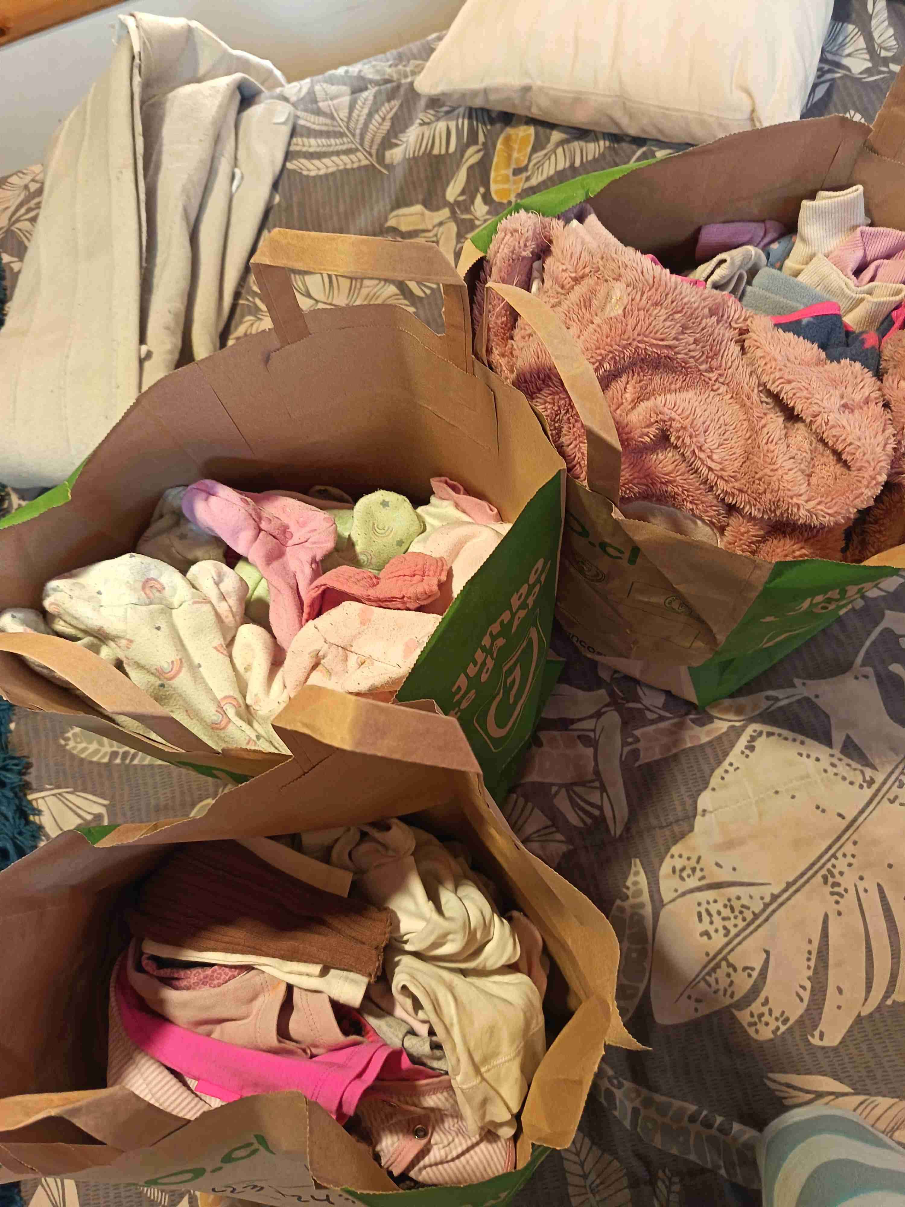 Lote de ropa infantil variada