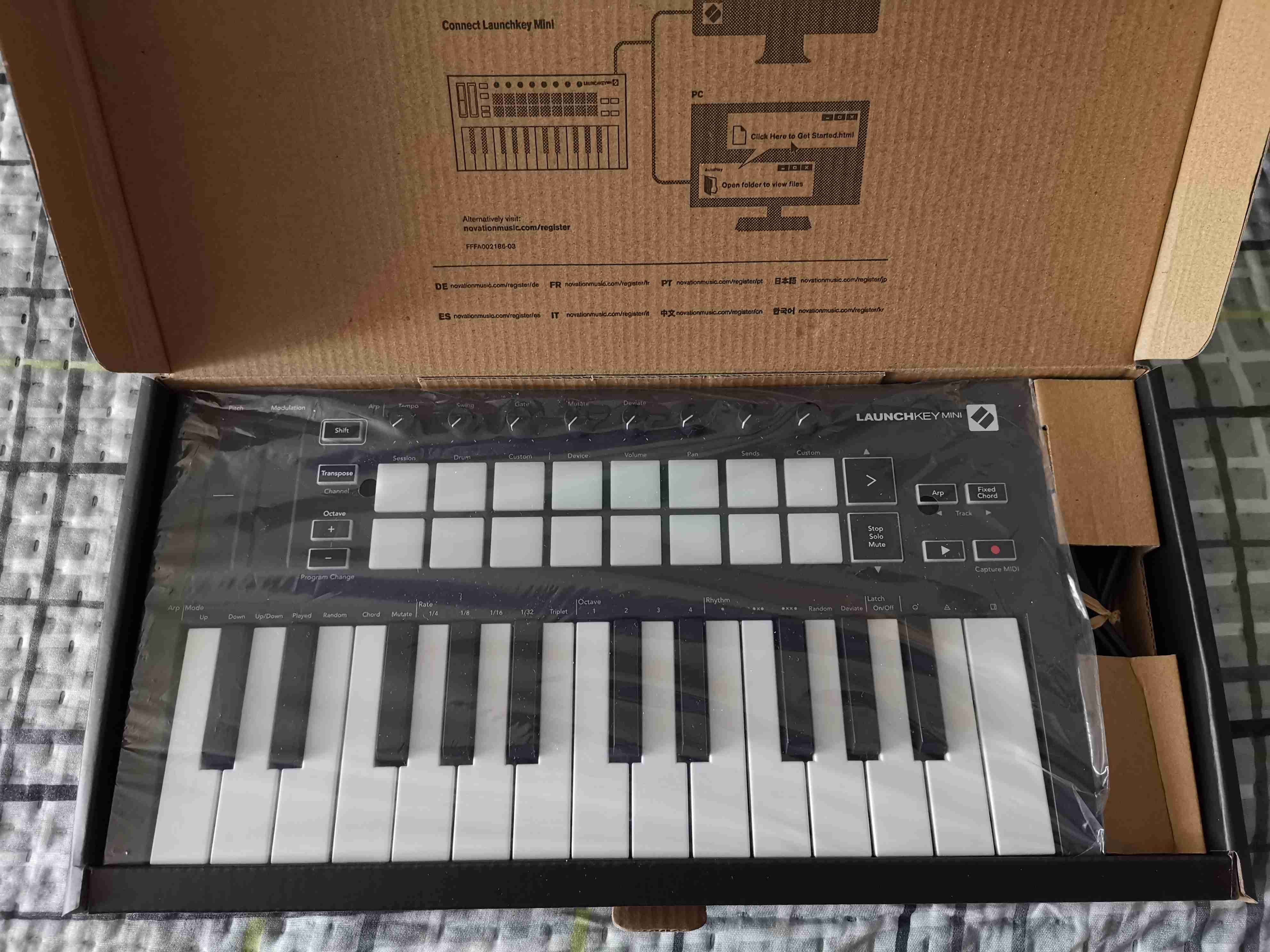 Controlador MIDI Novation Launchkey Mini - miniatura 3