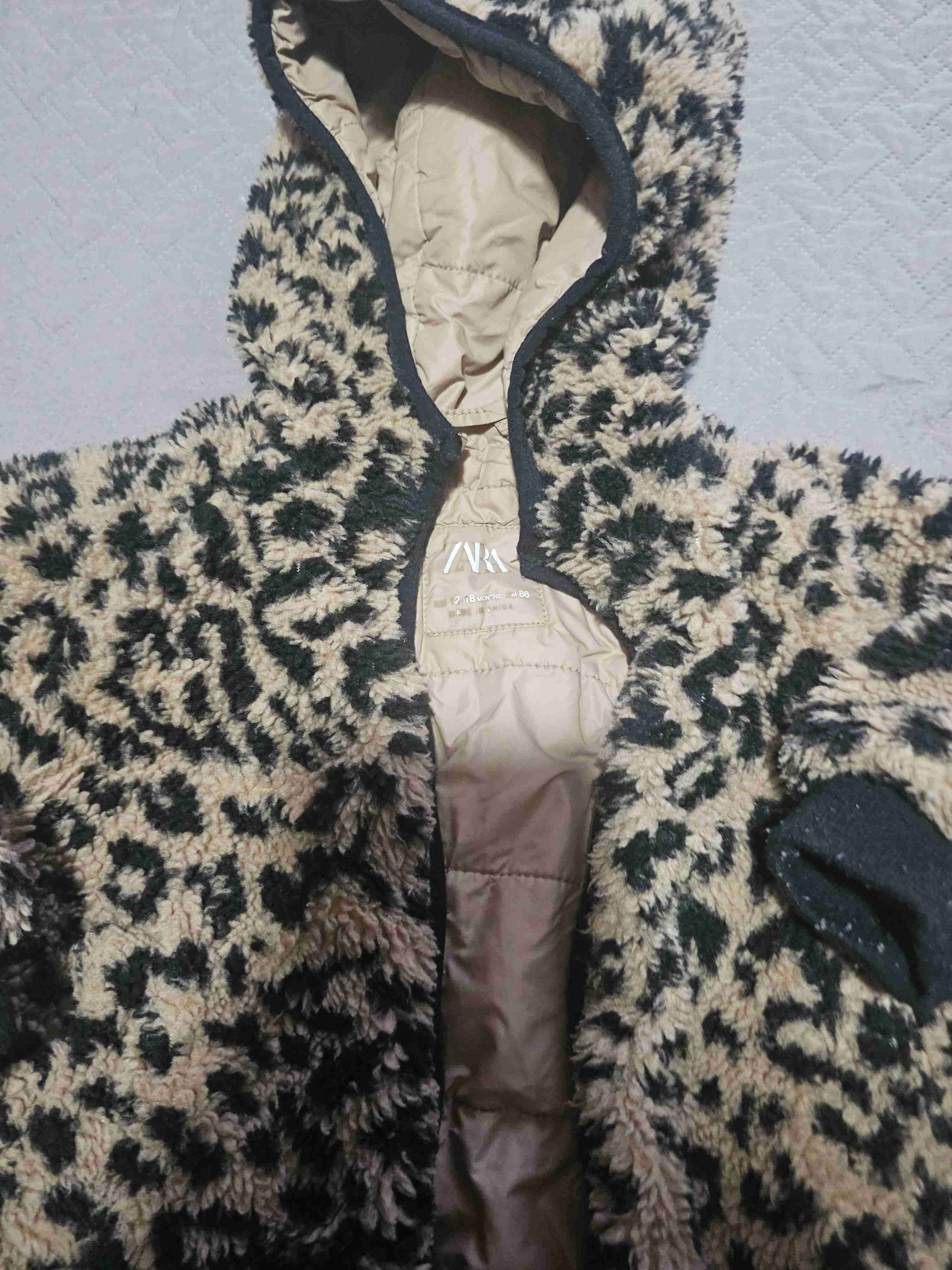 Chaqueta Zara infantil con capucha - miniatura 2