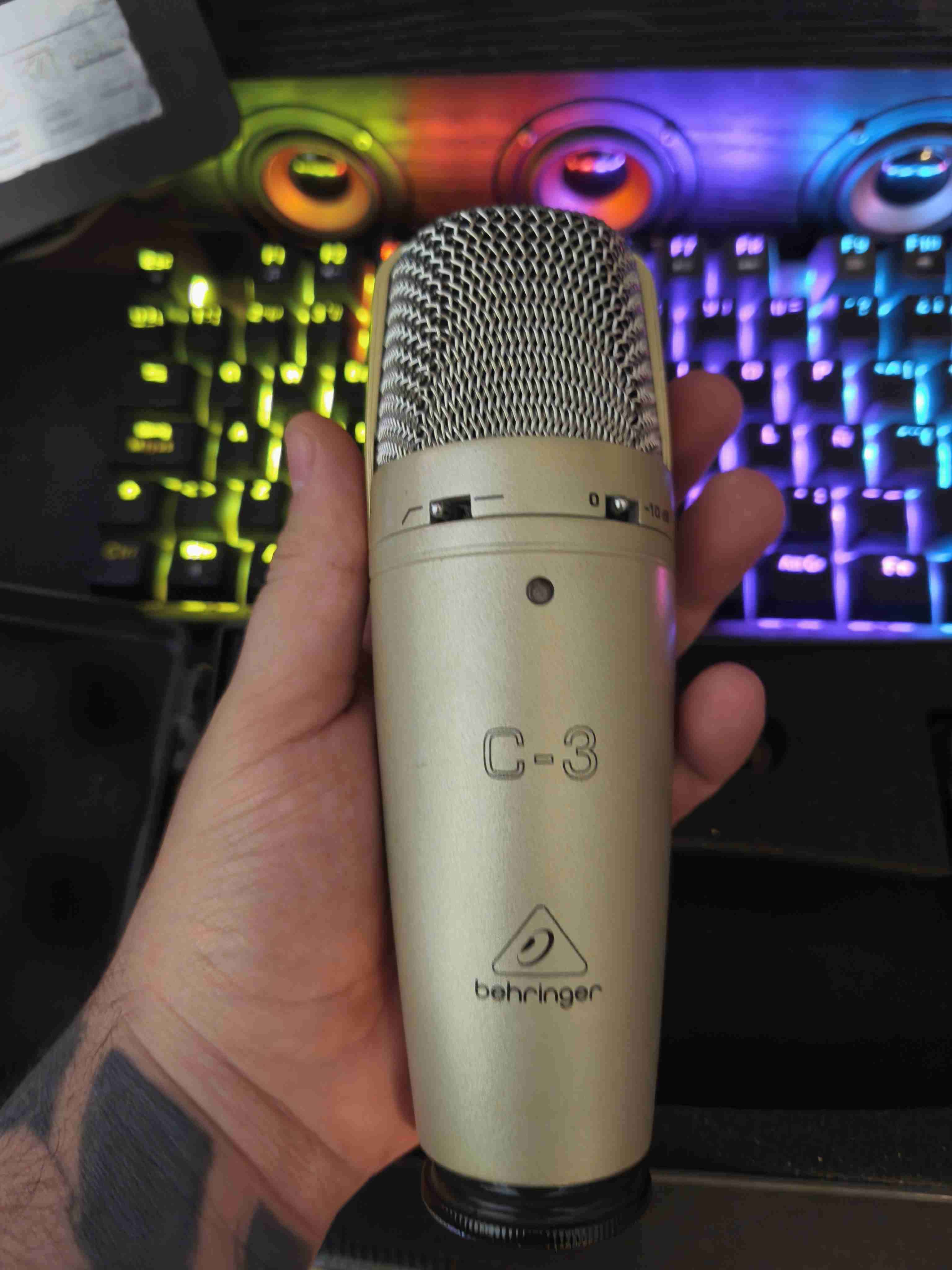 Home studio Scarlett 212 y Bheringer C3 - miniatura 4