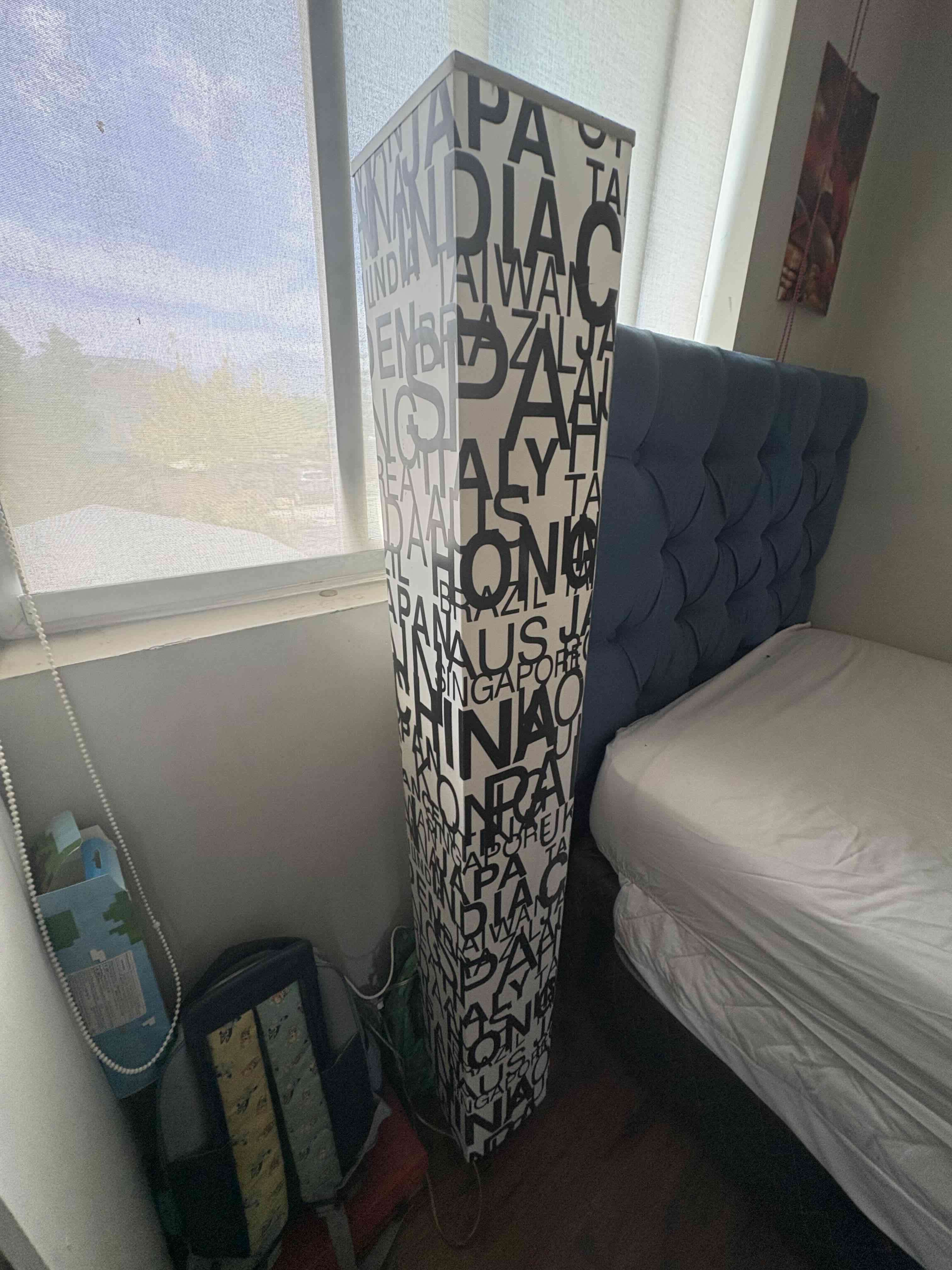 Lámpara de pie decorativa - miniatura 2