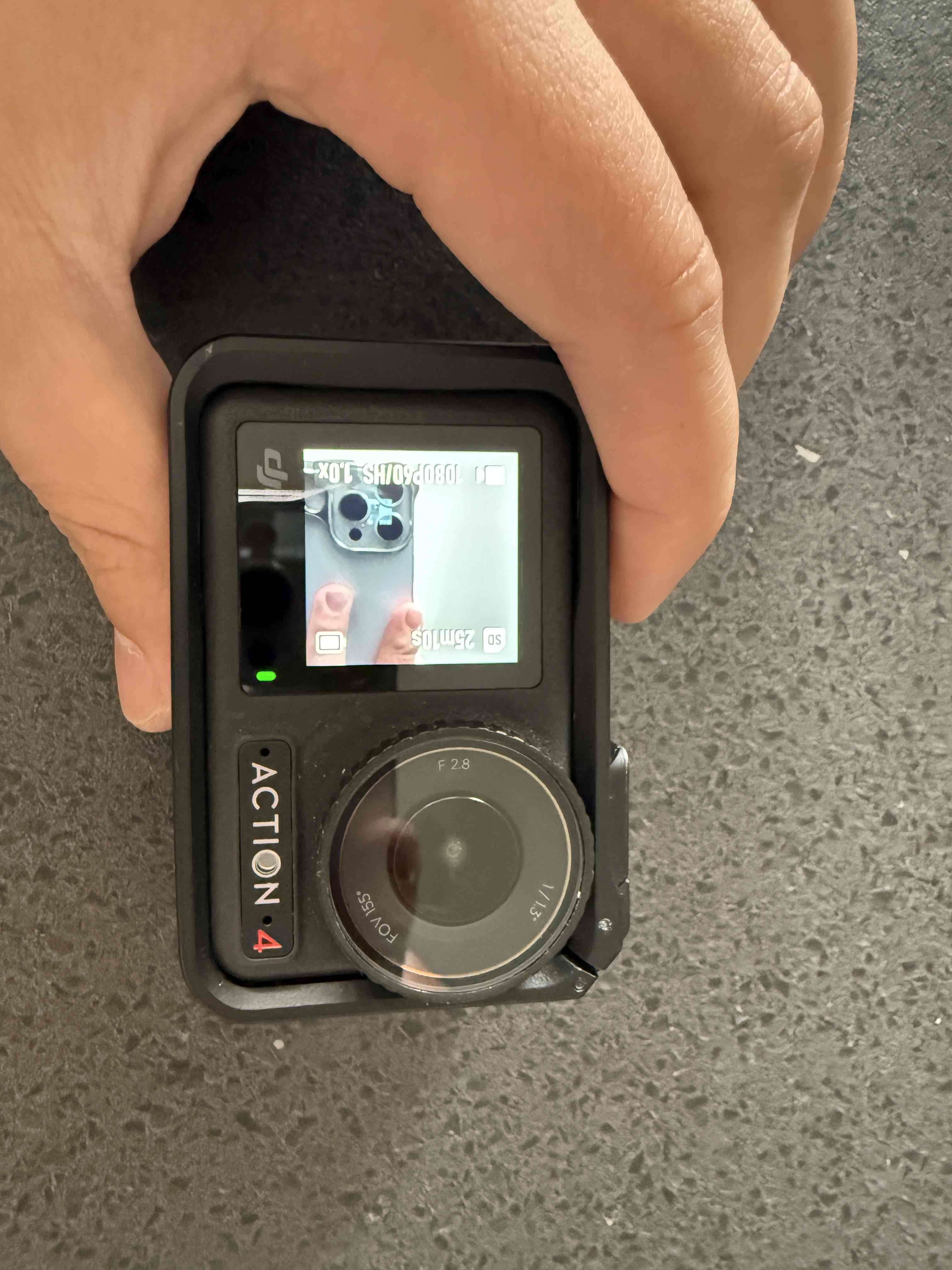 Cámara DJI Osmo Action 4 Adventure Combo - miniatura 4