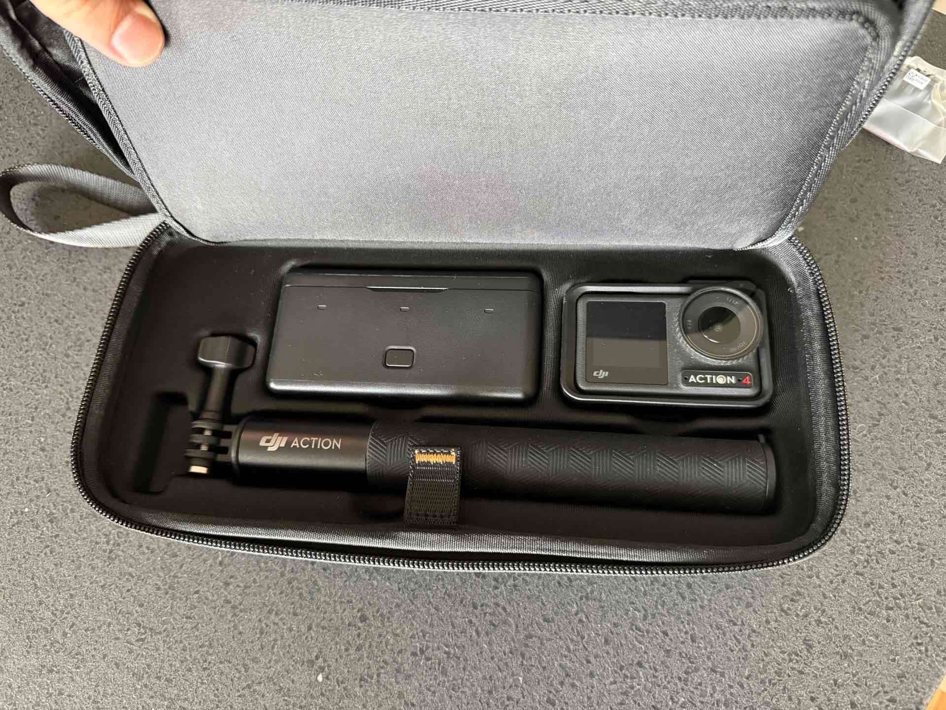 Cámara DJI Osmo Action 4 Adventure Combo - miniatura 5