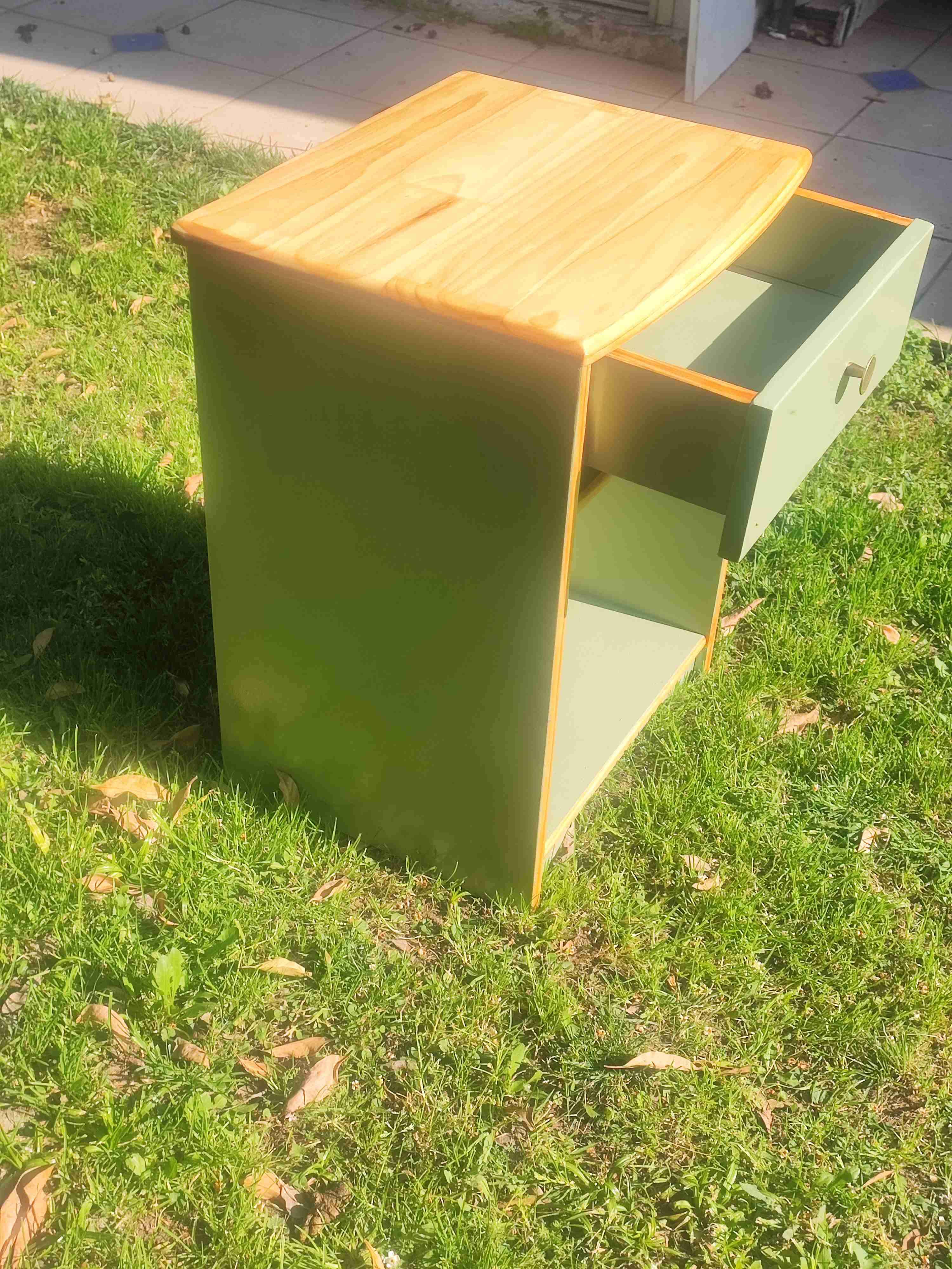 Velador verde pastel de madera - miniatura 3