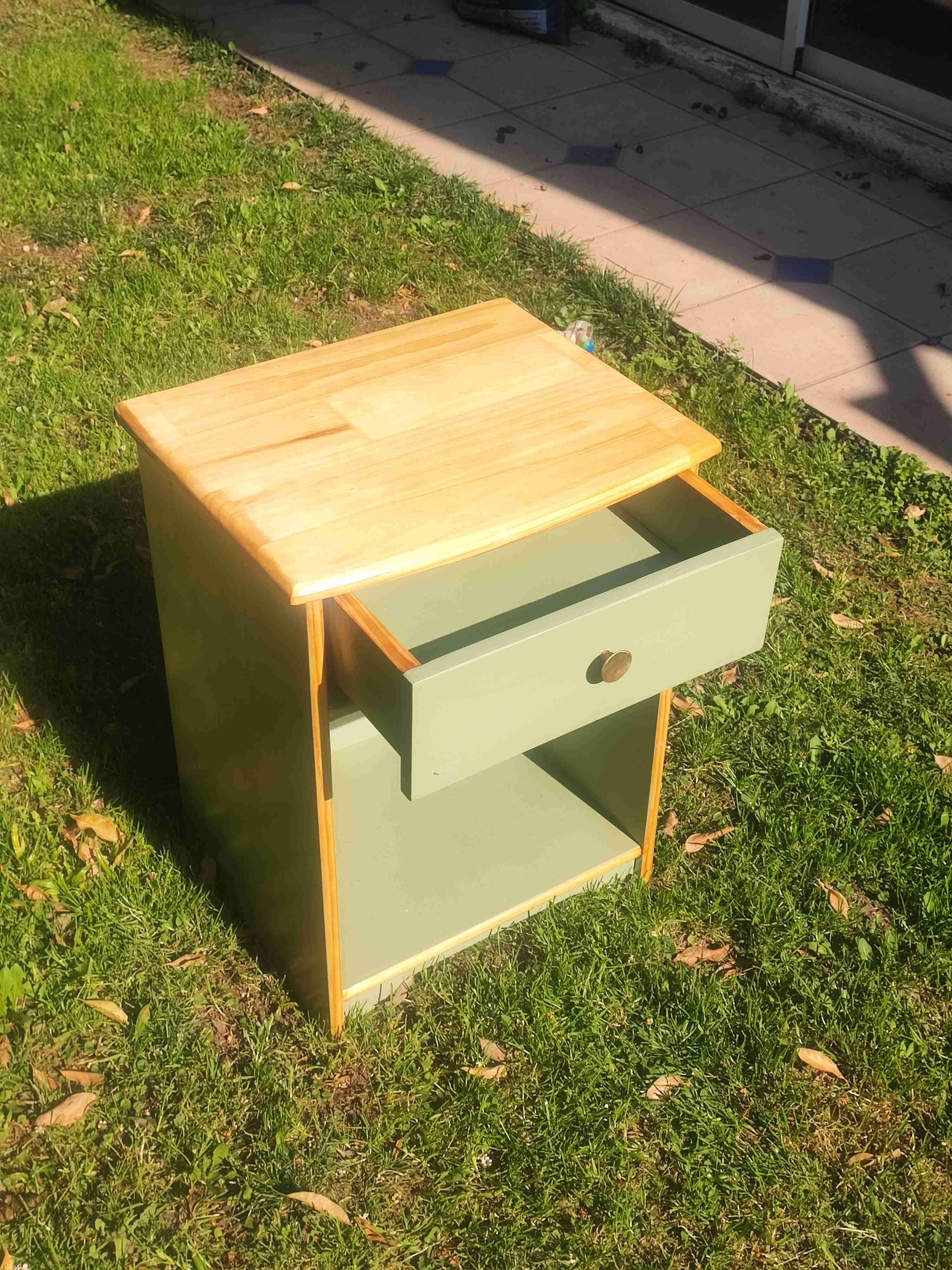 Velador verde pastel de madera - miniatura 6