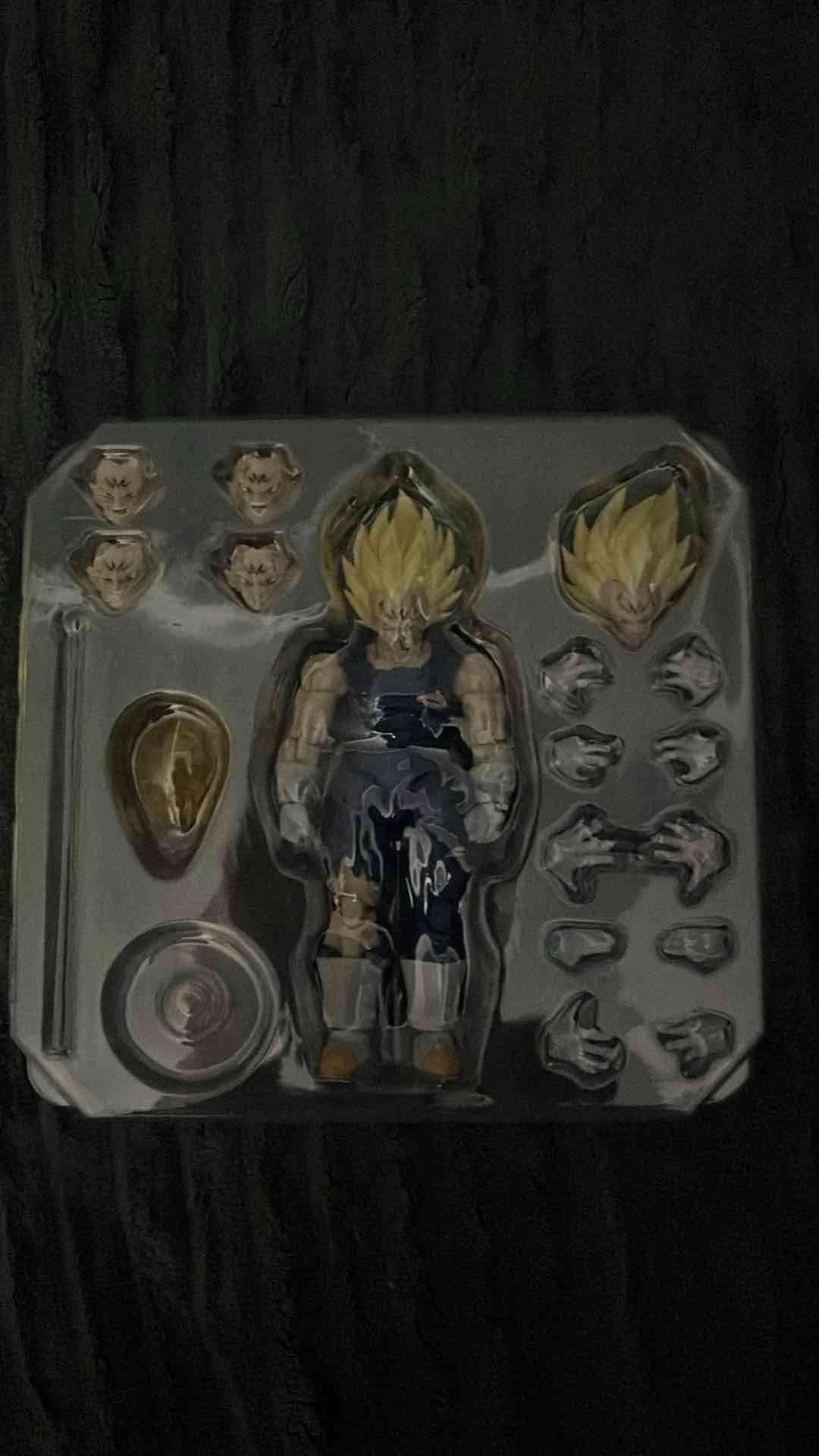 Figura Solemn Valor Version B - miniatura 2