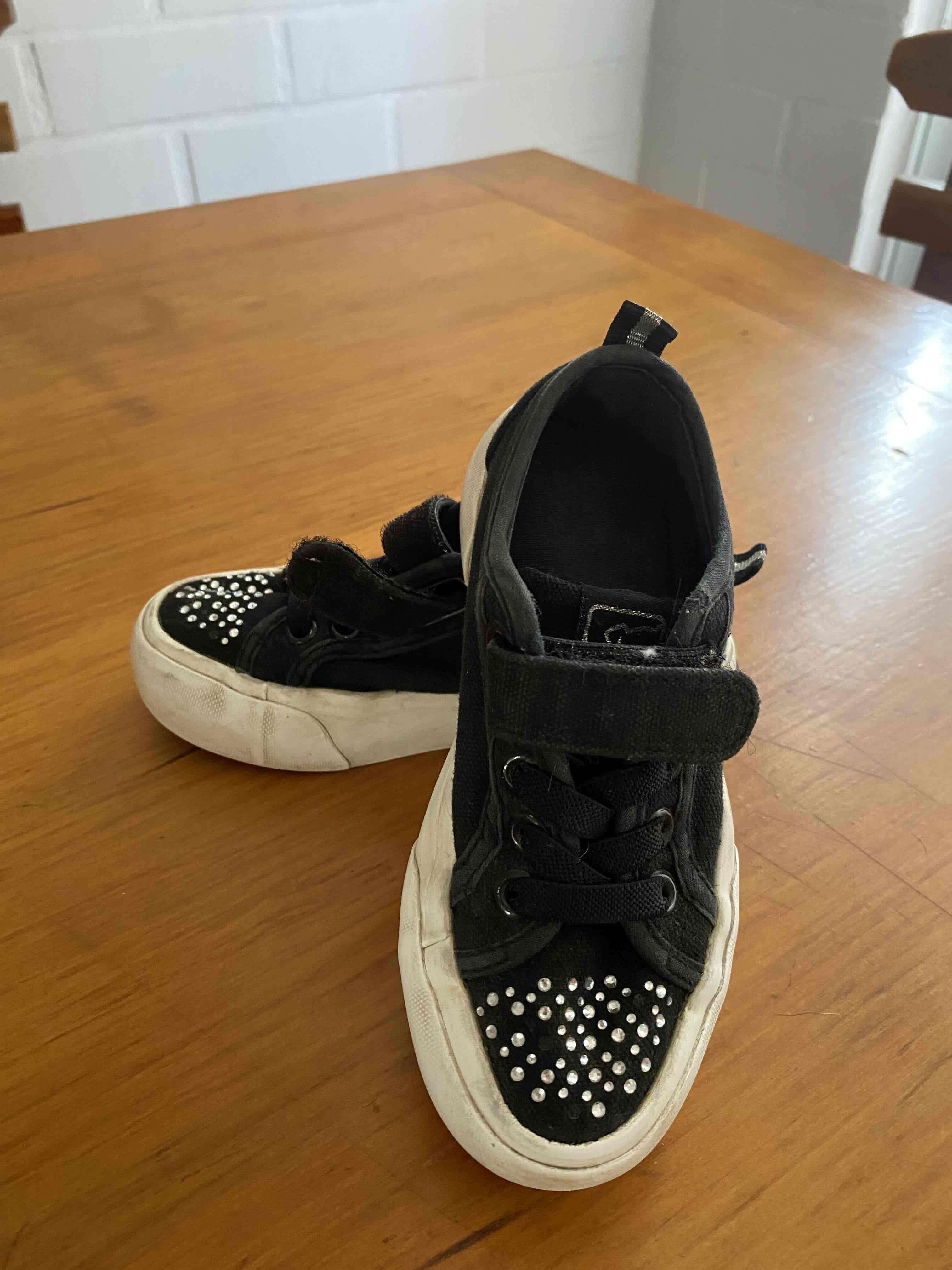 Zapatillas negras con brillantes Pillín - miniatura 2