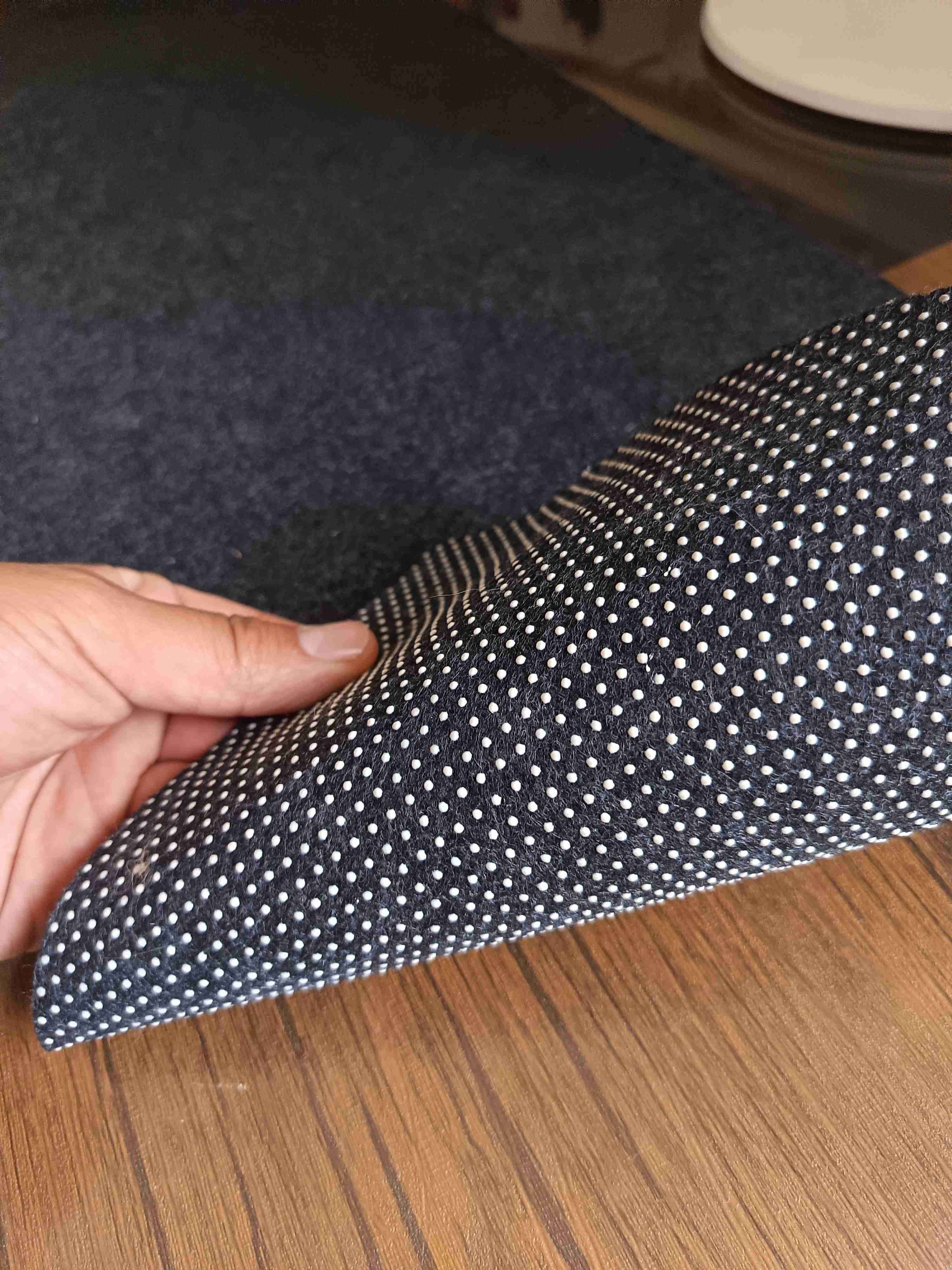 Alfombrilla para escritorio negra - miniatura 3