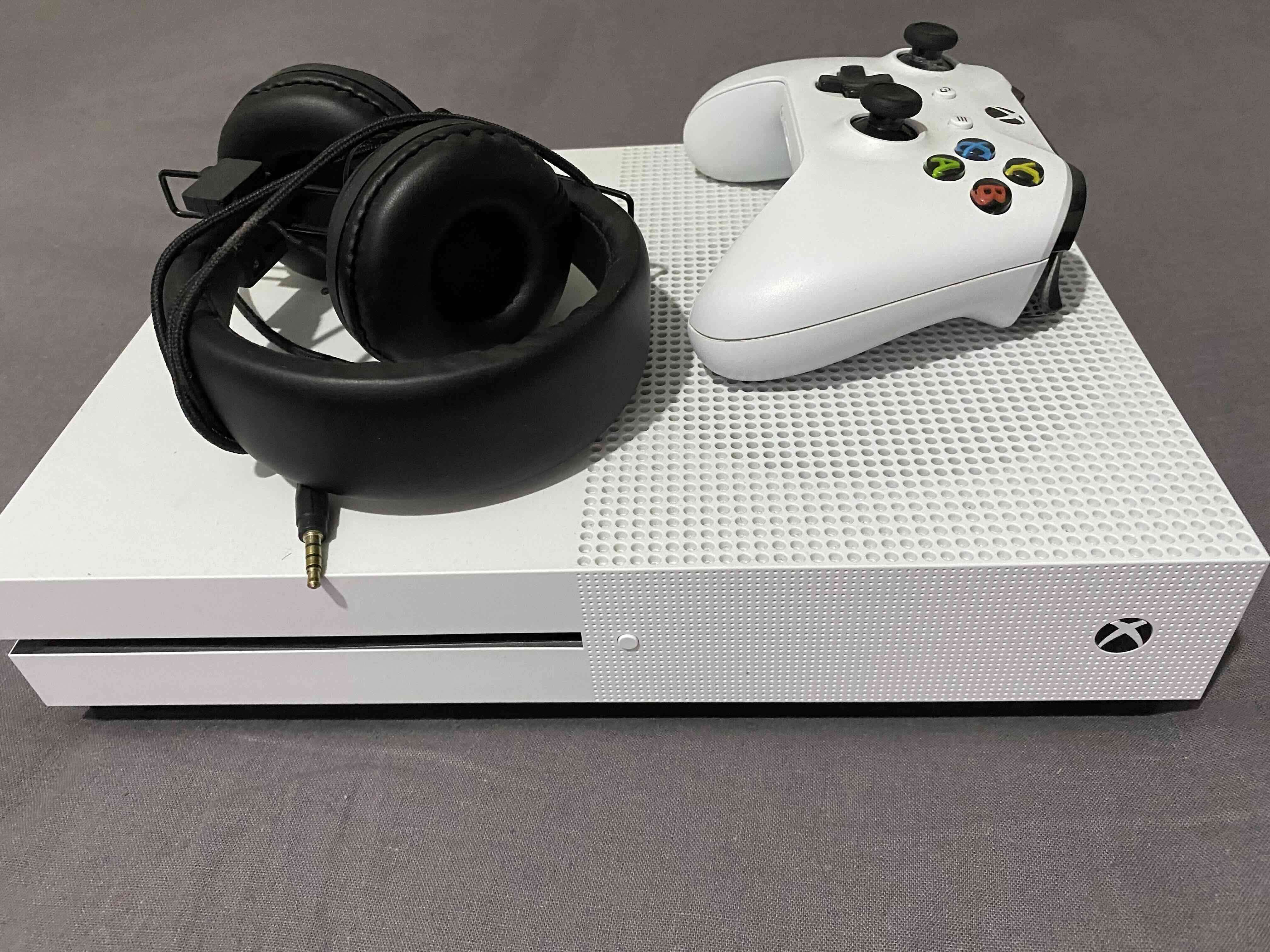 Xbox One S 1TB con accesorios - miniatura 2