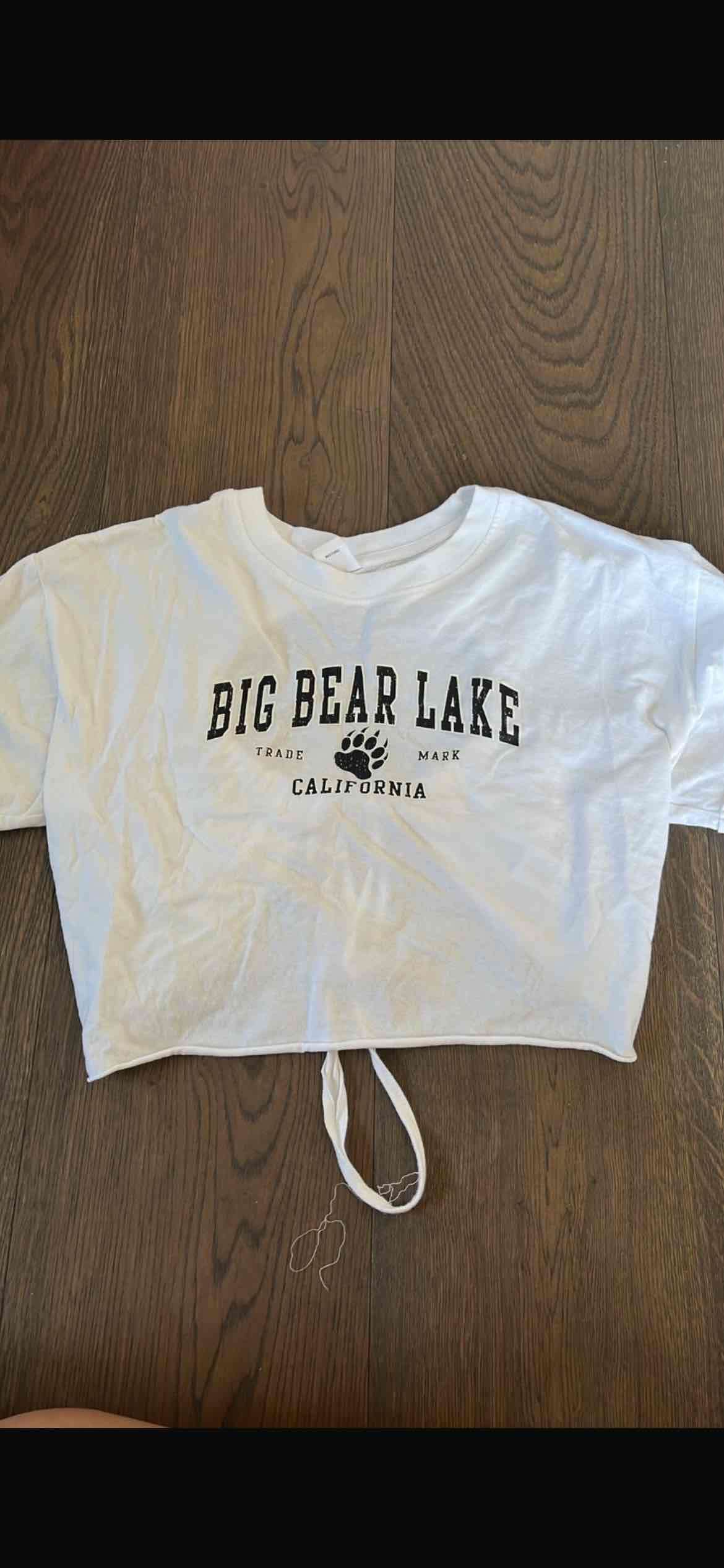 Polera blanca Big Bear Lake