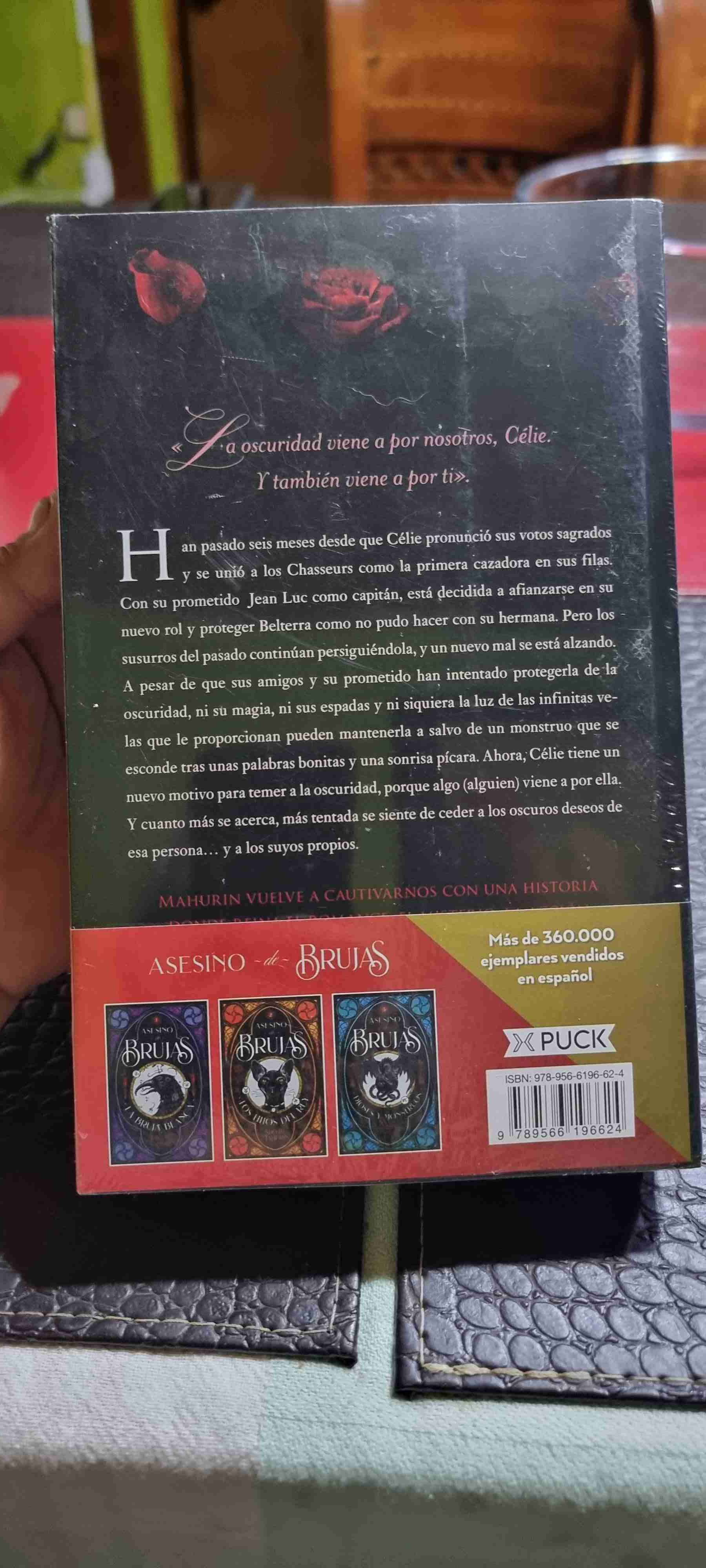 Libro Un Velo Escarlata nuevo - miniatura 3