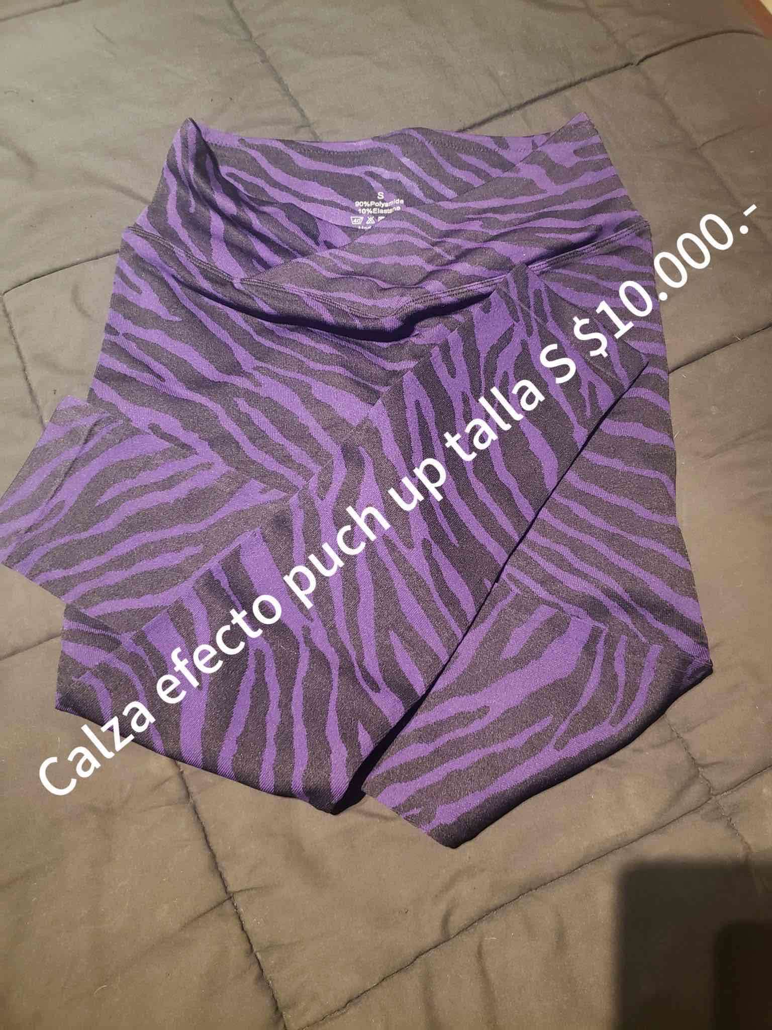 Calzas efecto push-up moradas