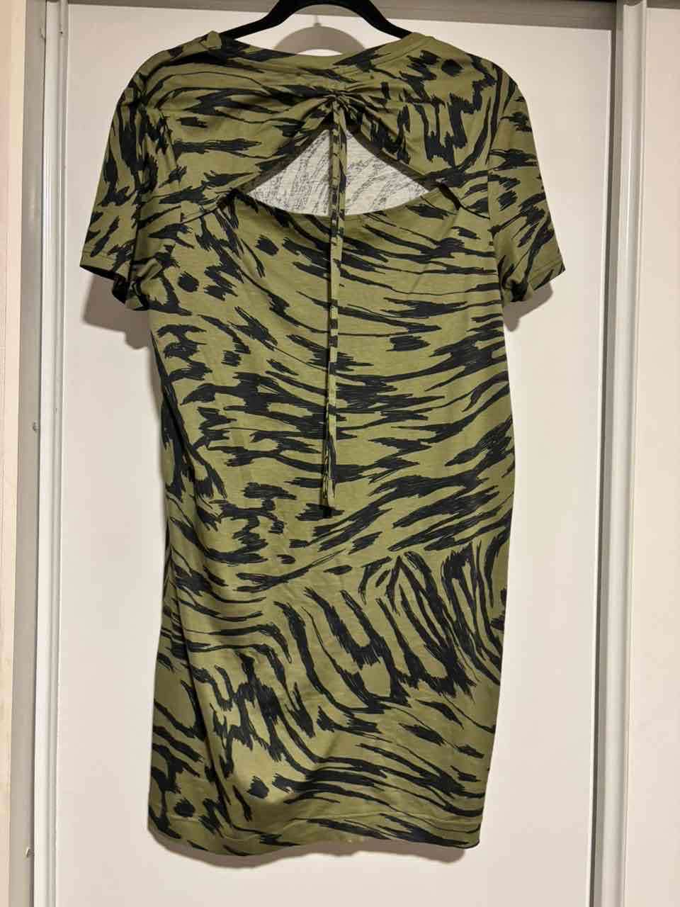 Vestido corto rosa con estampado - miniatura 4