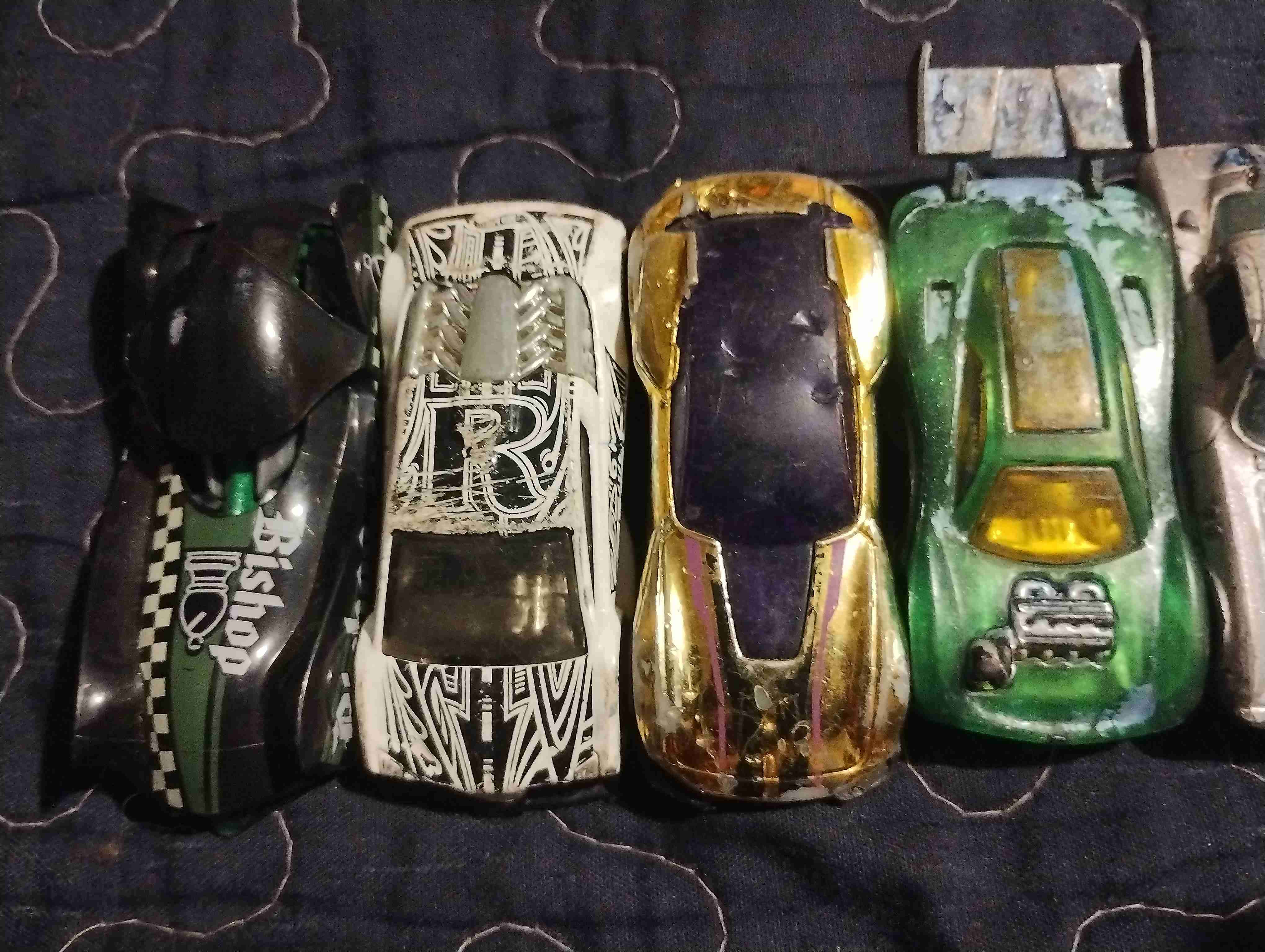 Colección de autos hotweels - miniatura 2