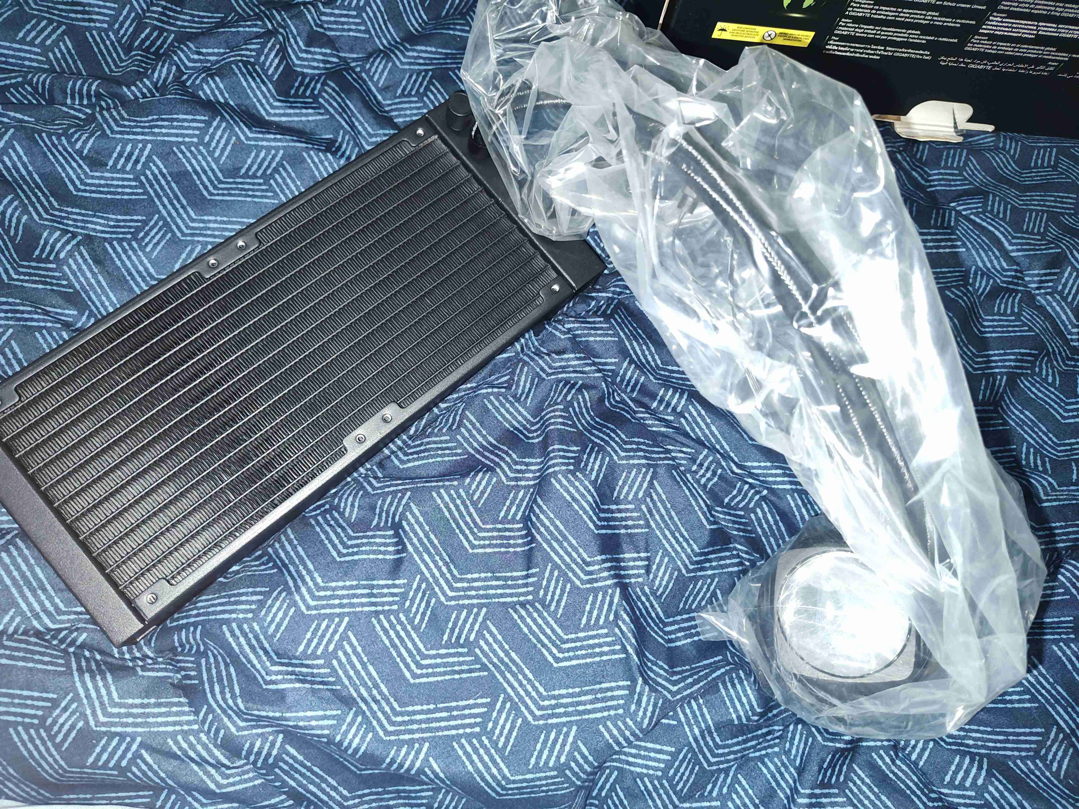 Refrigeración líquida AORUS Waterforce - miniatura 4