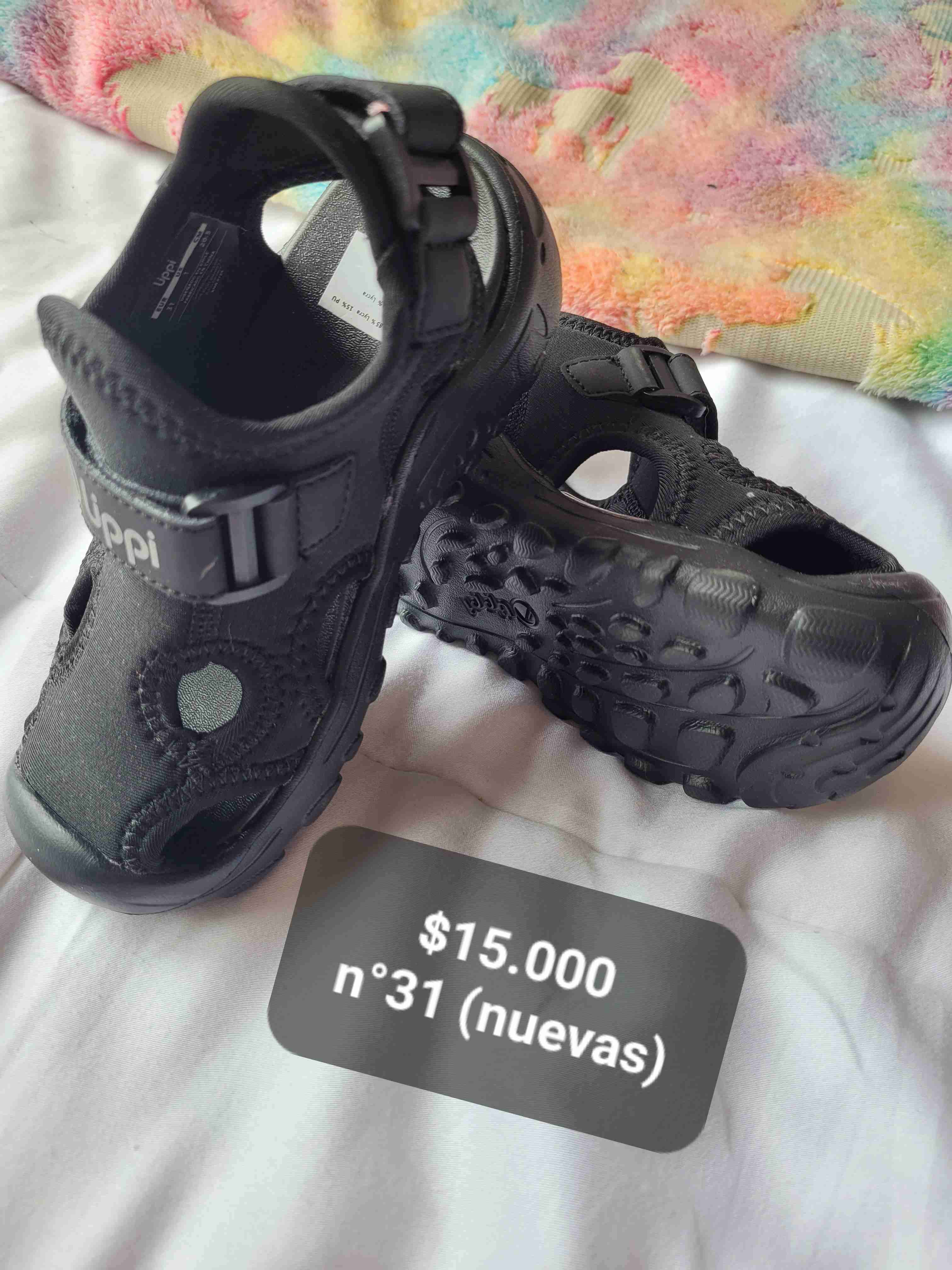 Sandalias negras talla 31 nuevas