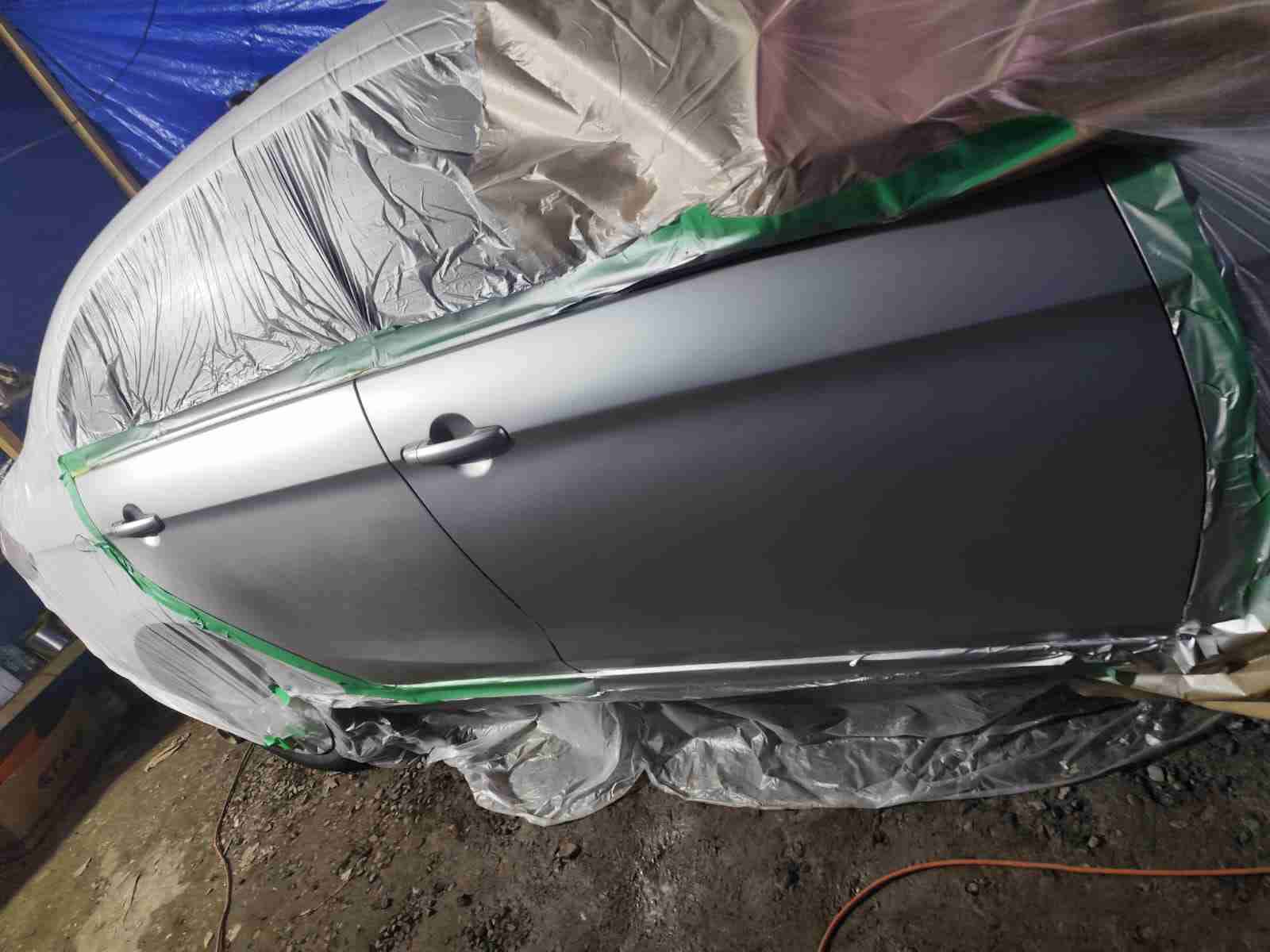 Desabolladura y pintura automotriz - miniatura 2