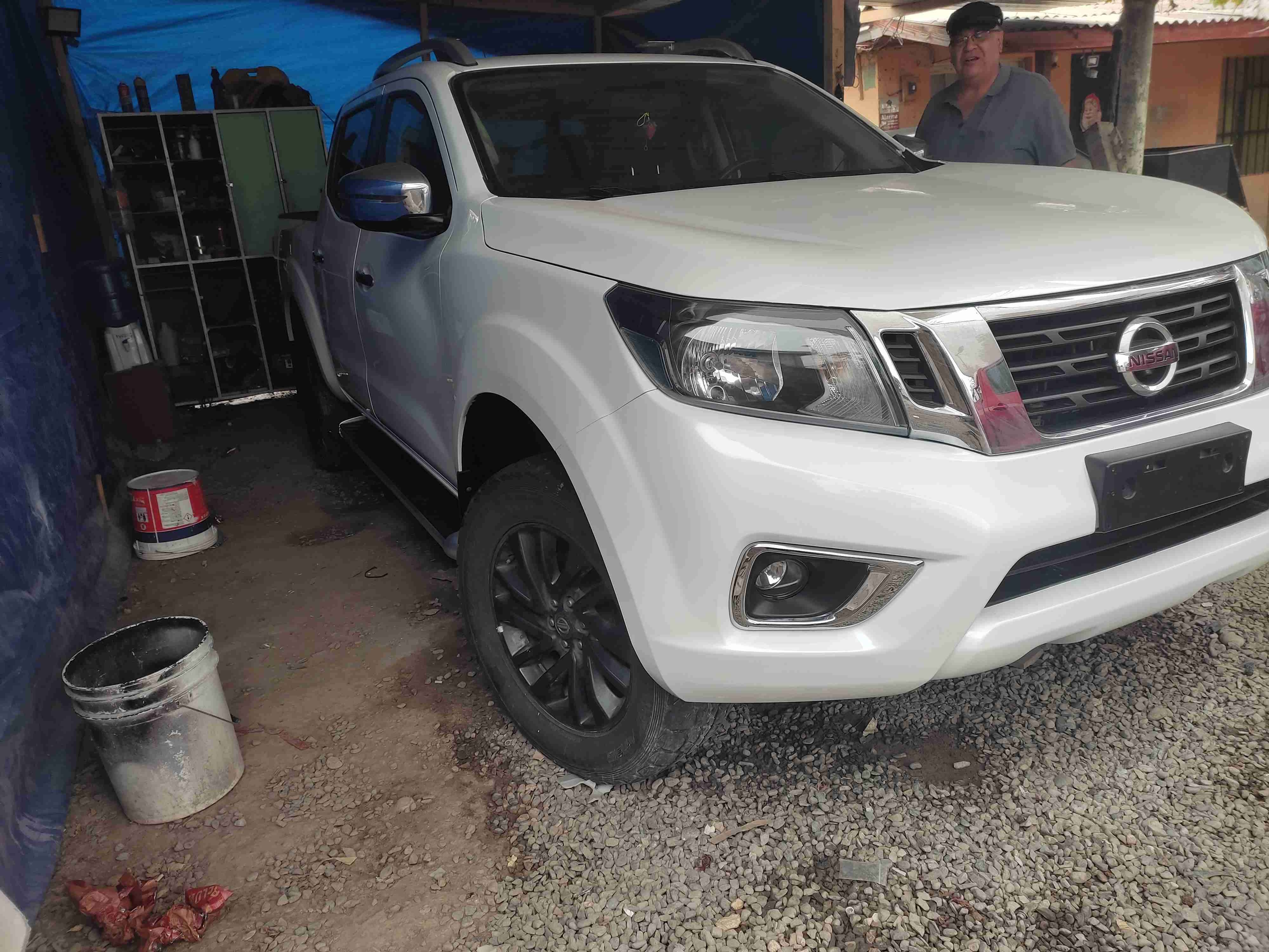 Desabolladura y pintura automotriz - miniatura 3