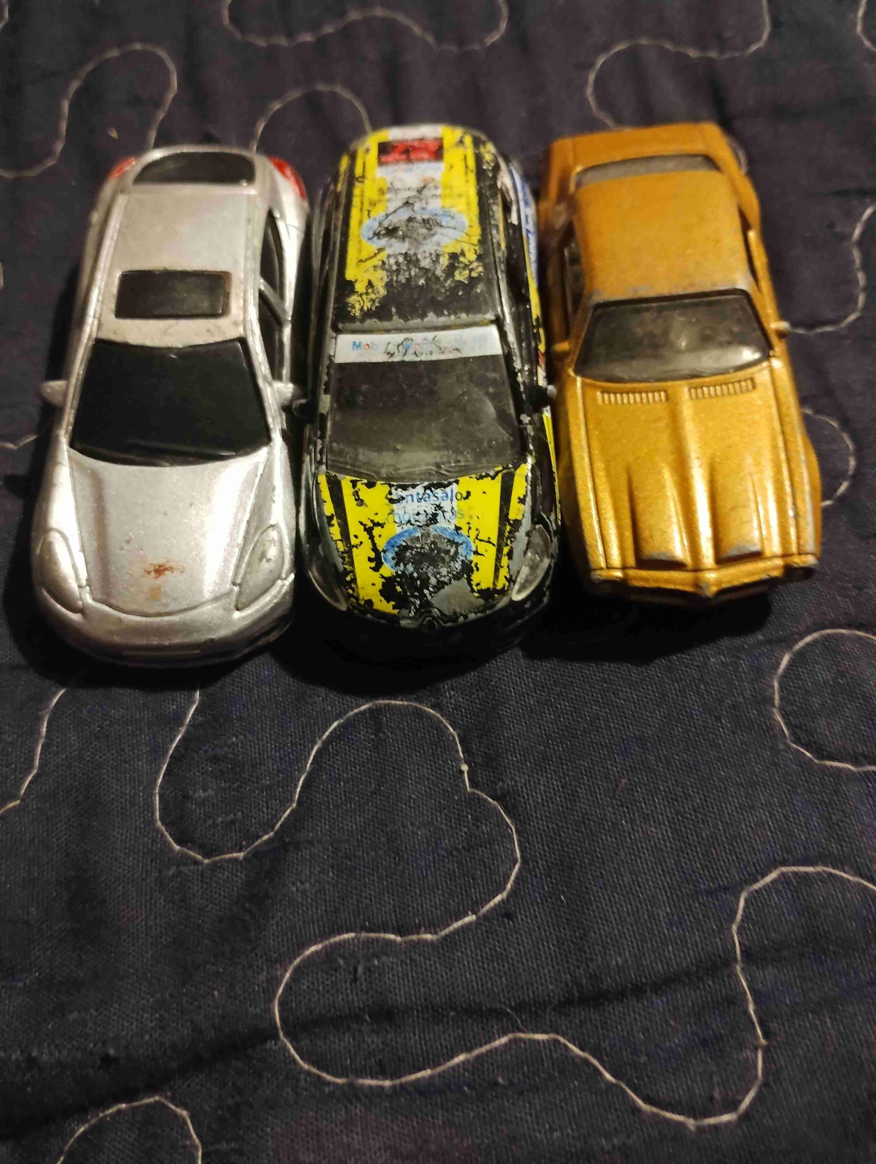 Lote de autos de juguete hotweels