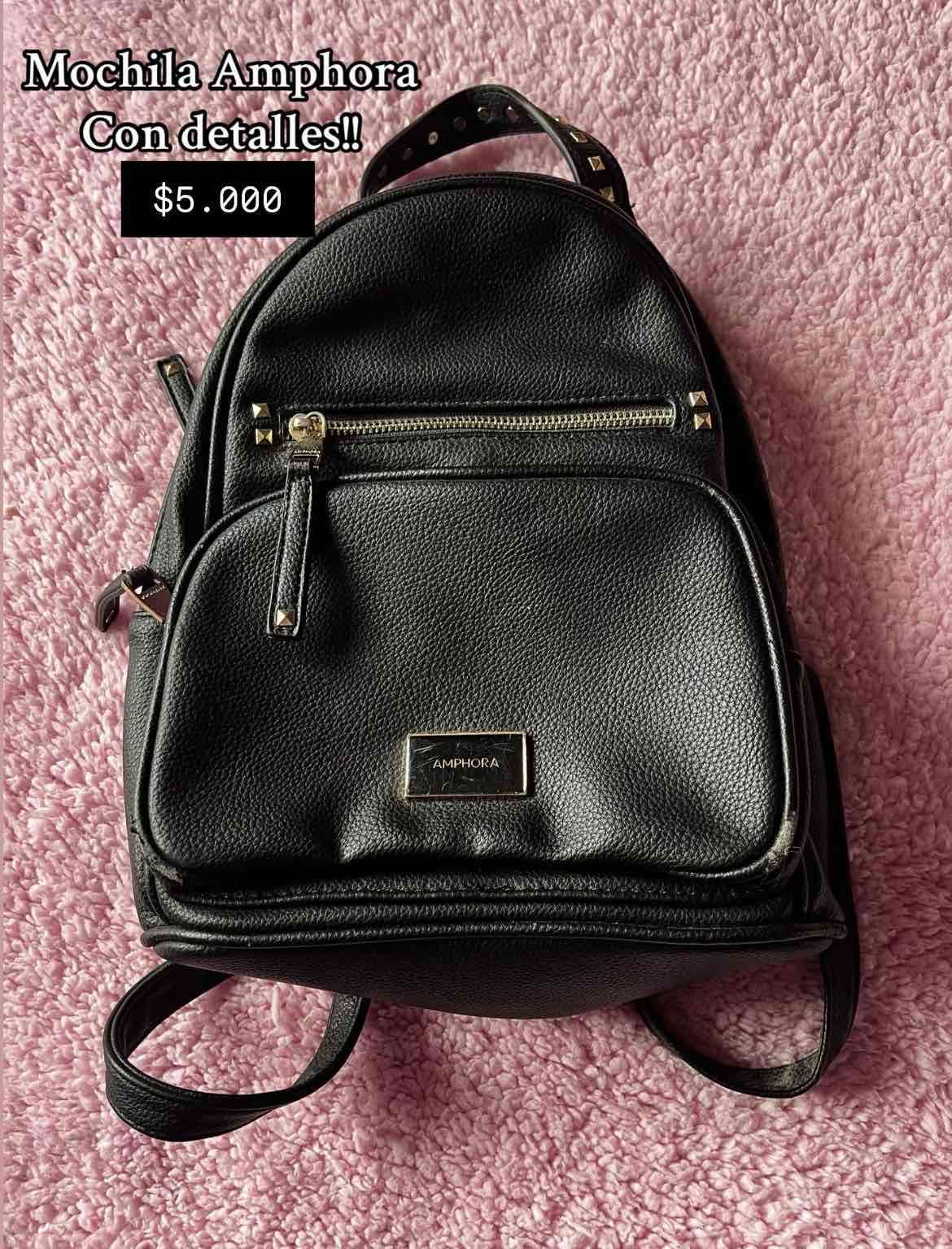 Mochila Amphora negra con detalles