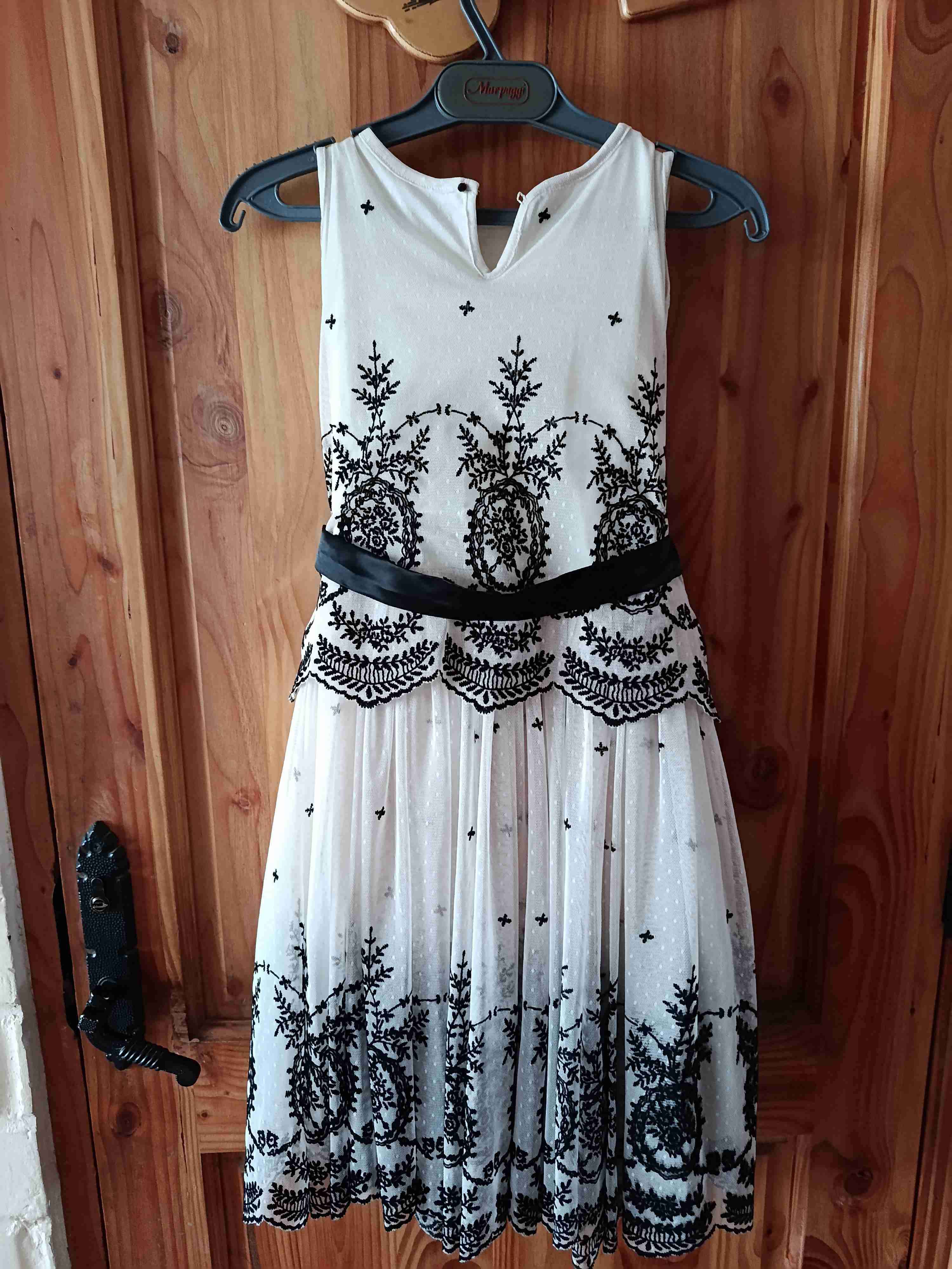 Dos vestidos de niña - miniatura 3