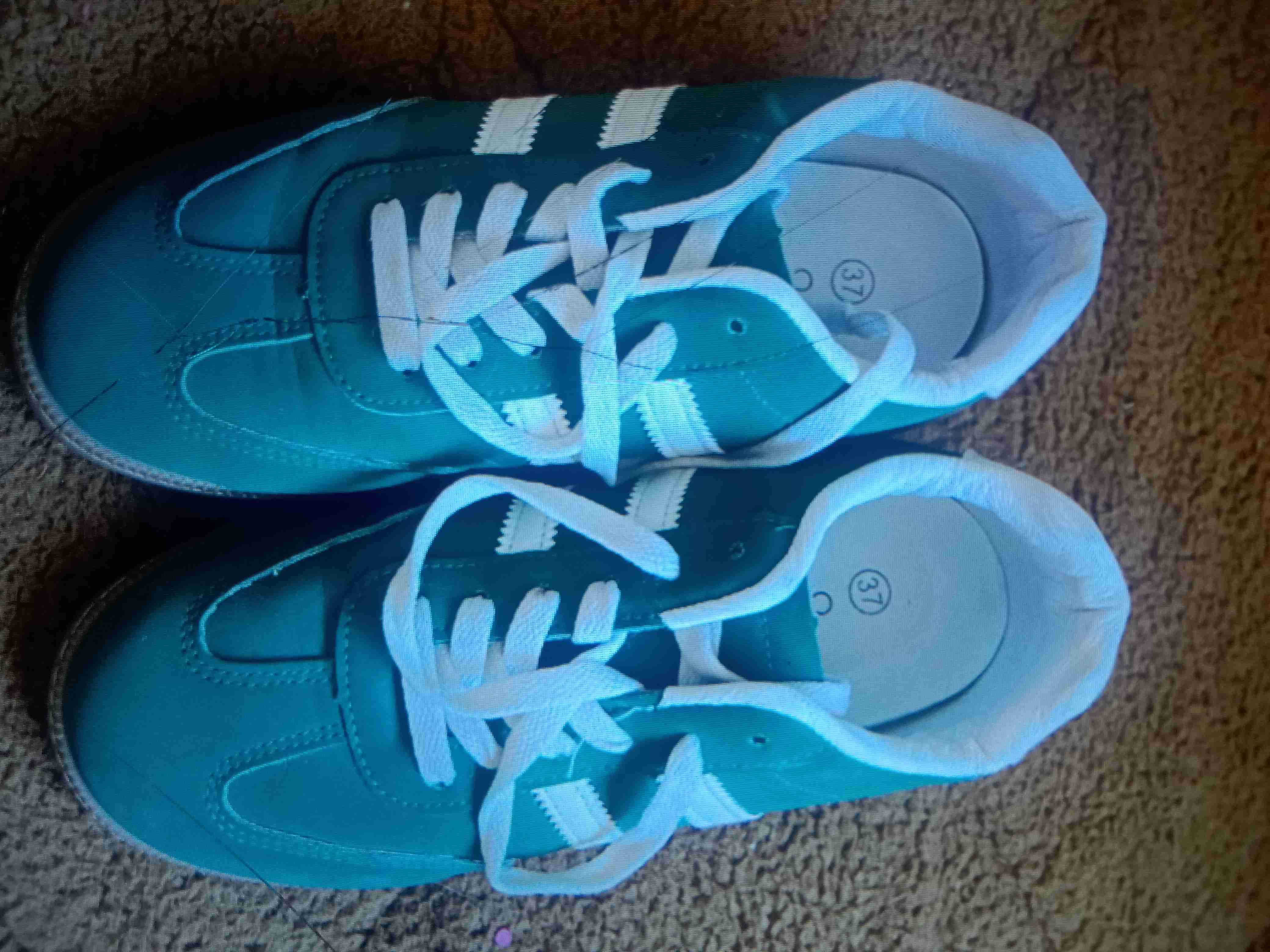 Zapatillas deportivas verde con blanco