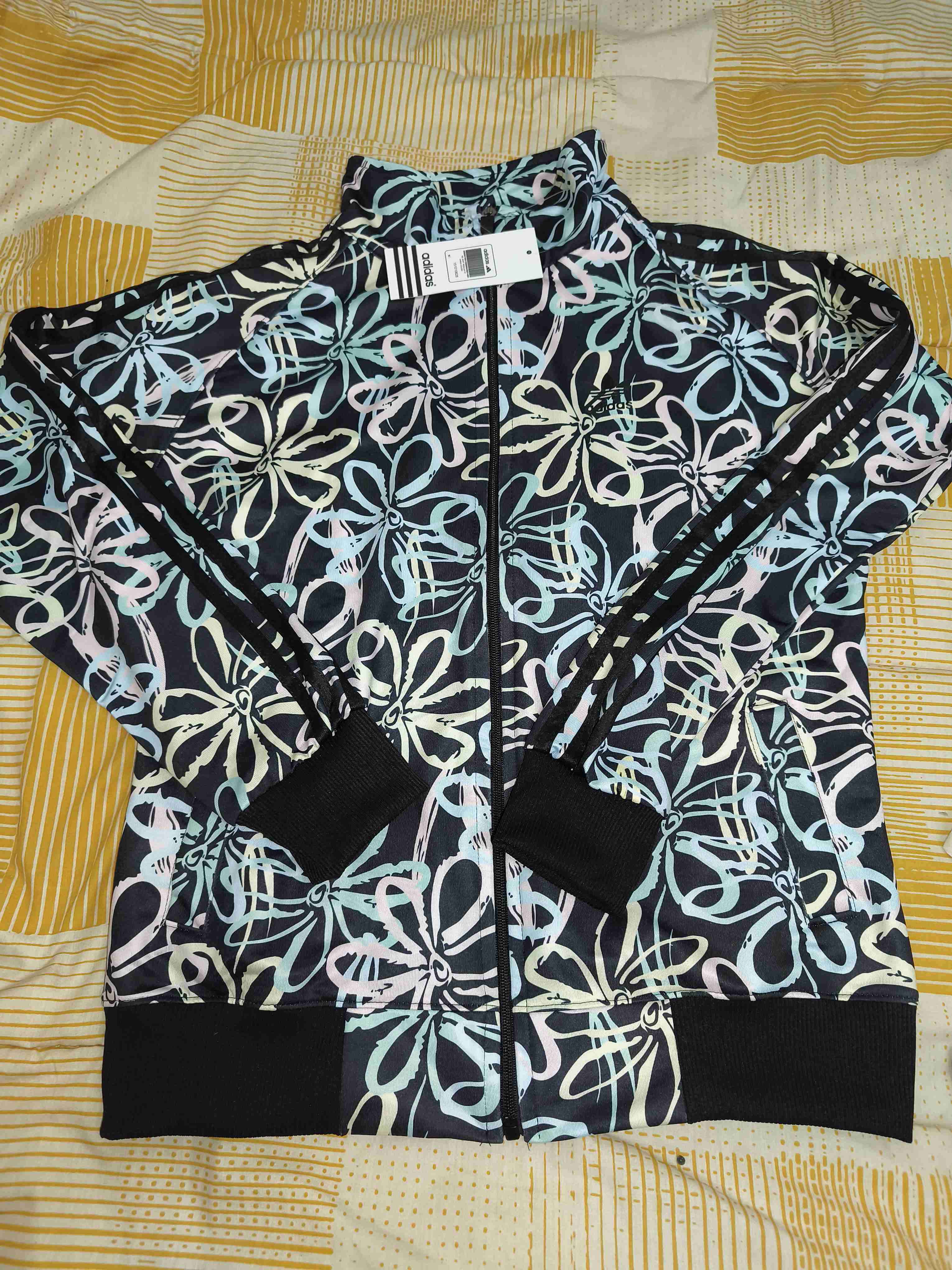 Chaqueta deportiva floral negra - miniatura 2