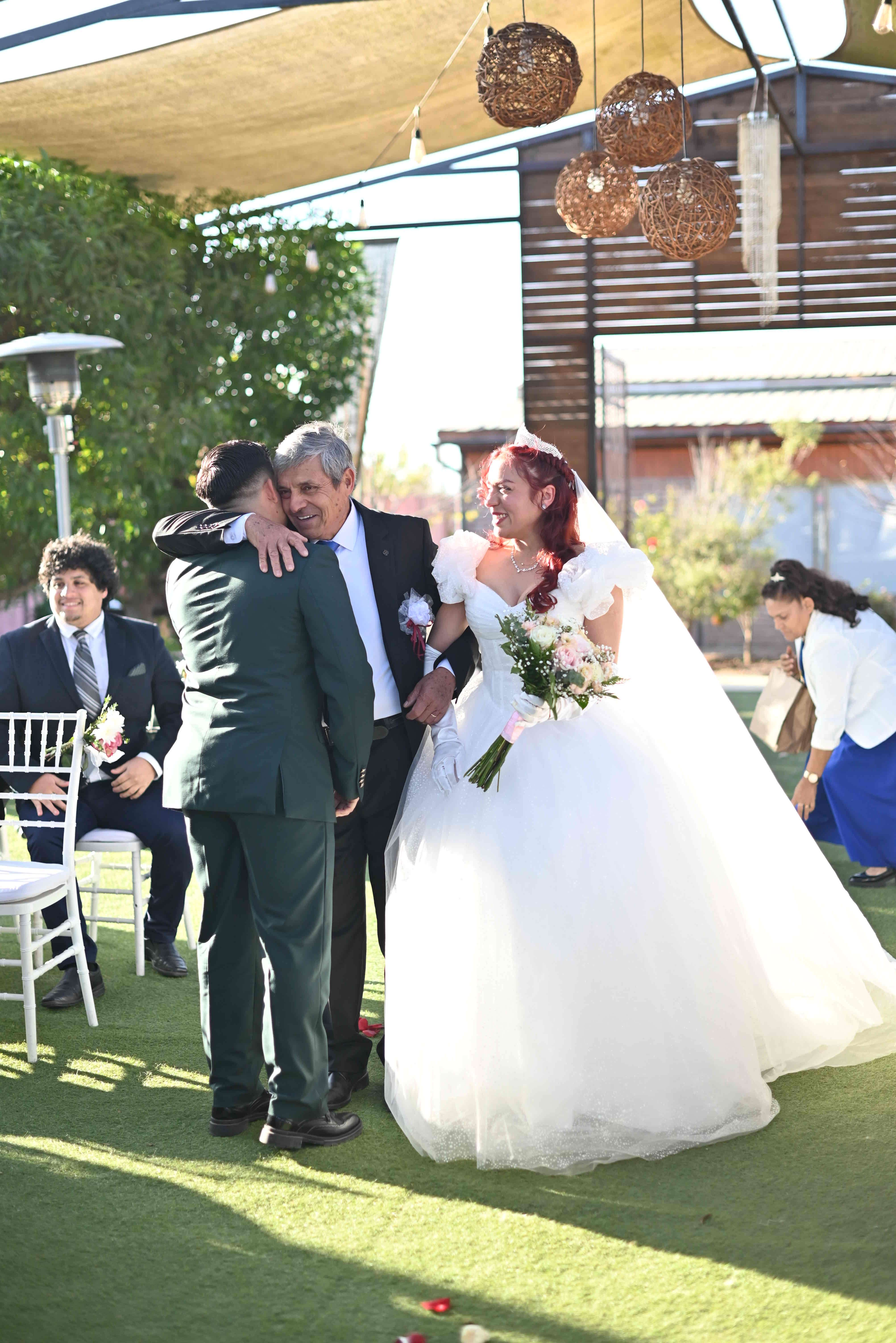 Velo de novia con mariposas 3,5m - miniatura 4