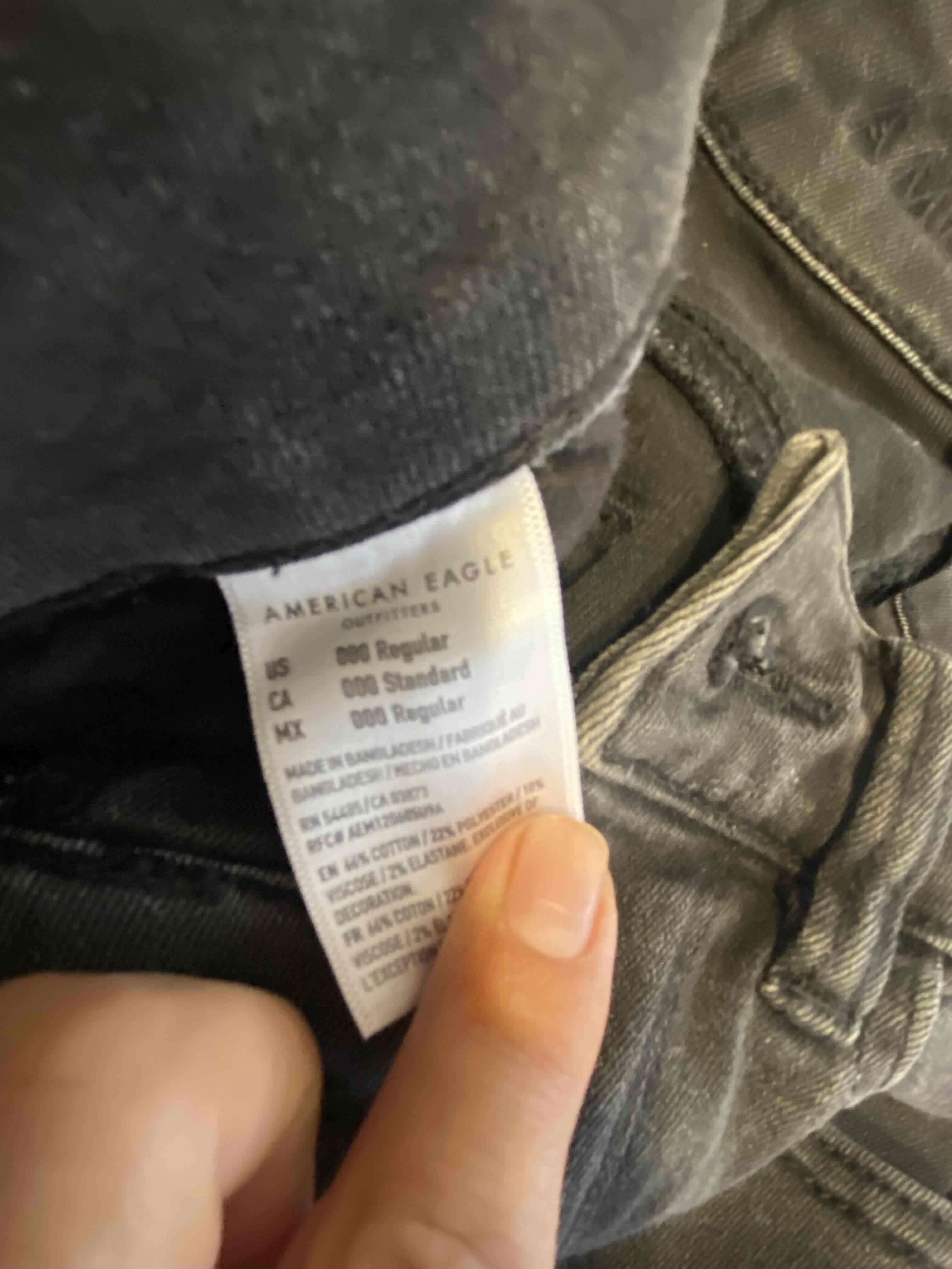 Jeans negros para mujer, american Eagle - miniatura 3