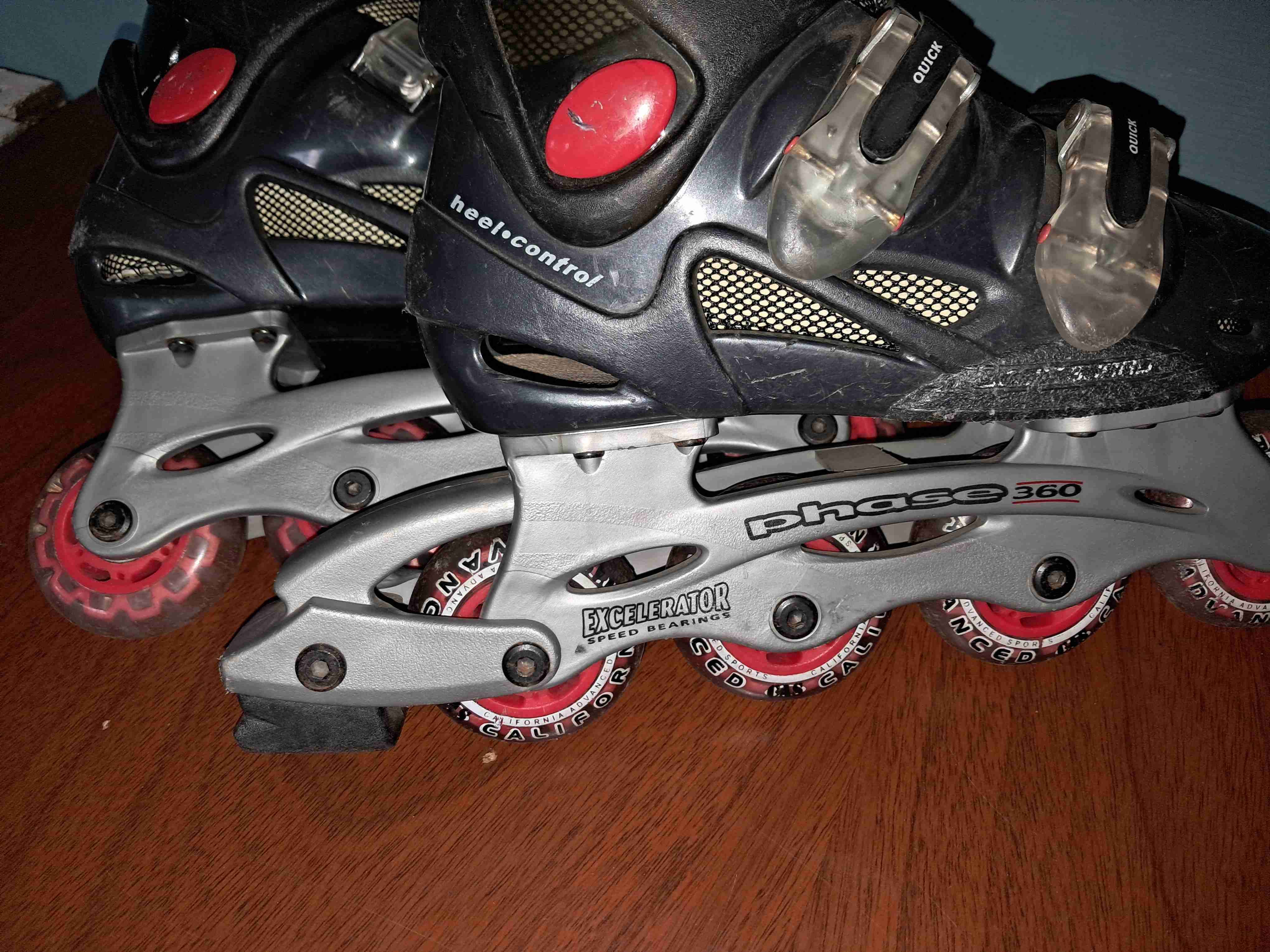 Patines en línea negros con rojo - miniatura 5