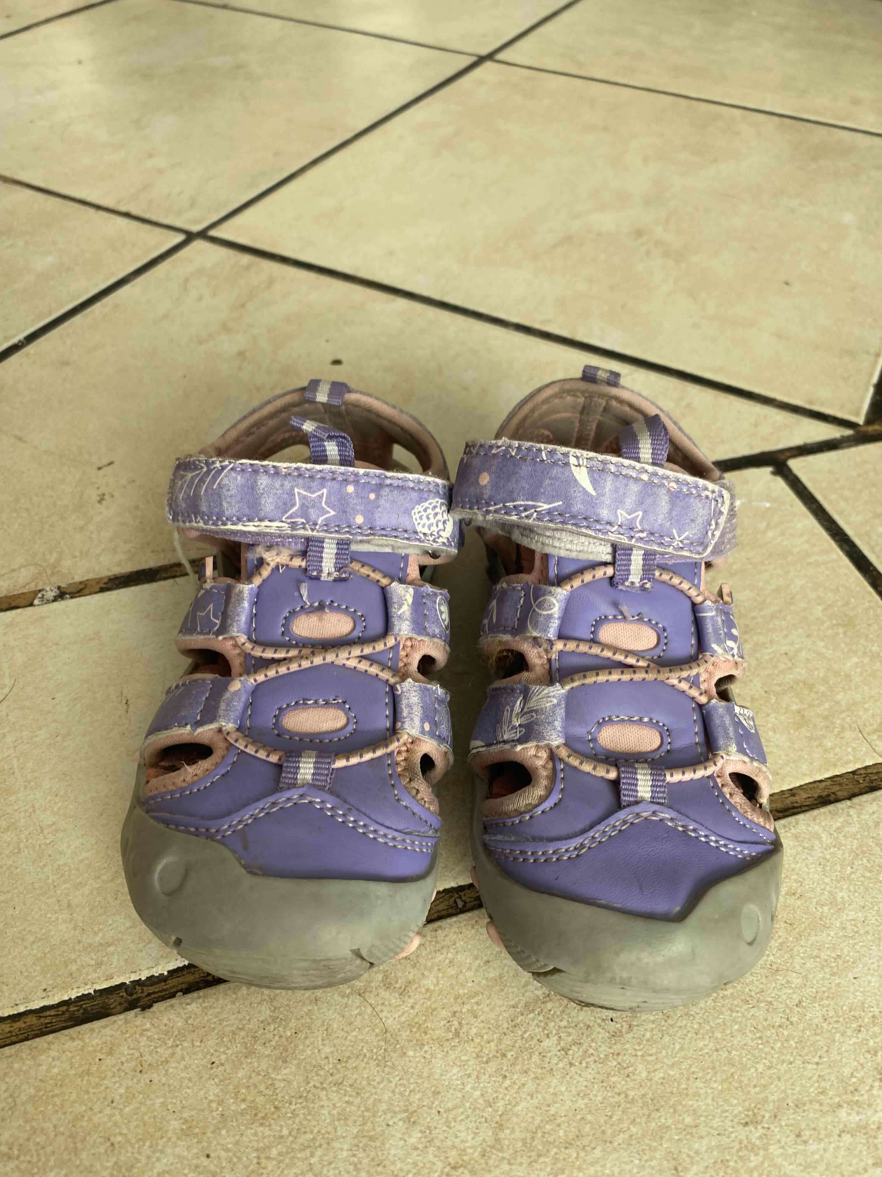 Sandalias moradas para niña, Pillín - miniatura 2