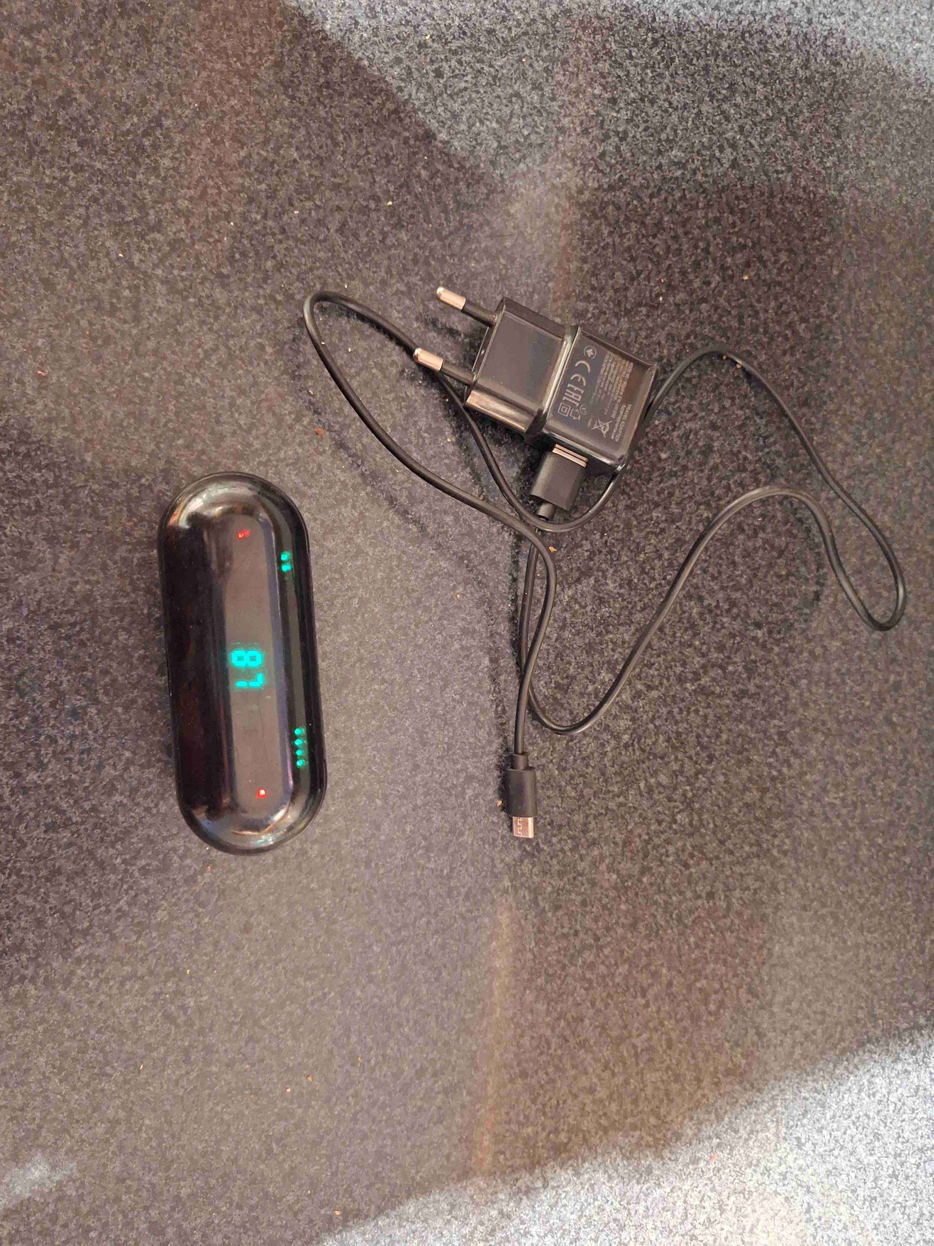 Audífonos inalámbricos con estuche - miniatura 2