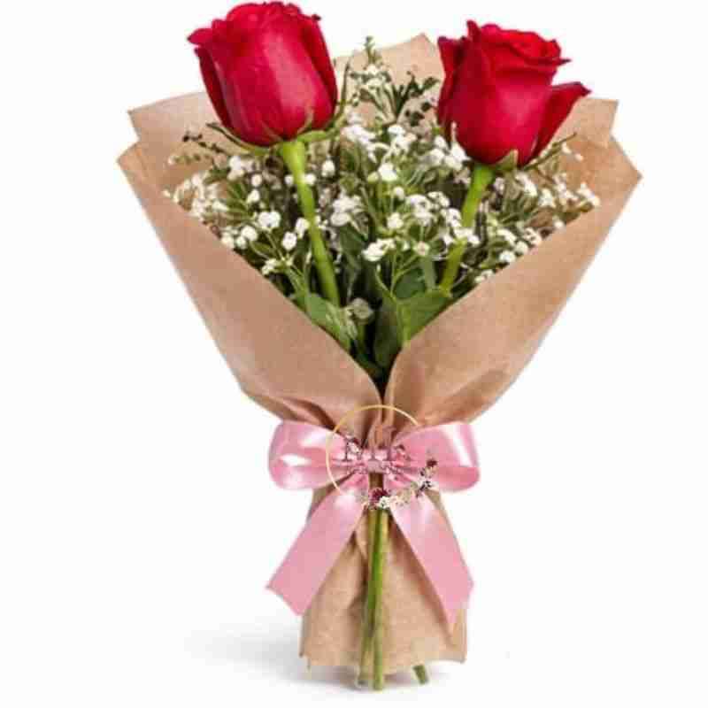 Ramo de rosas rojas y gitamina