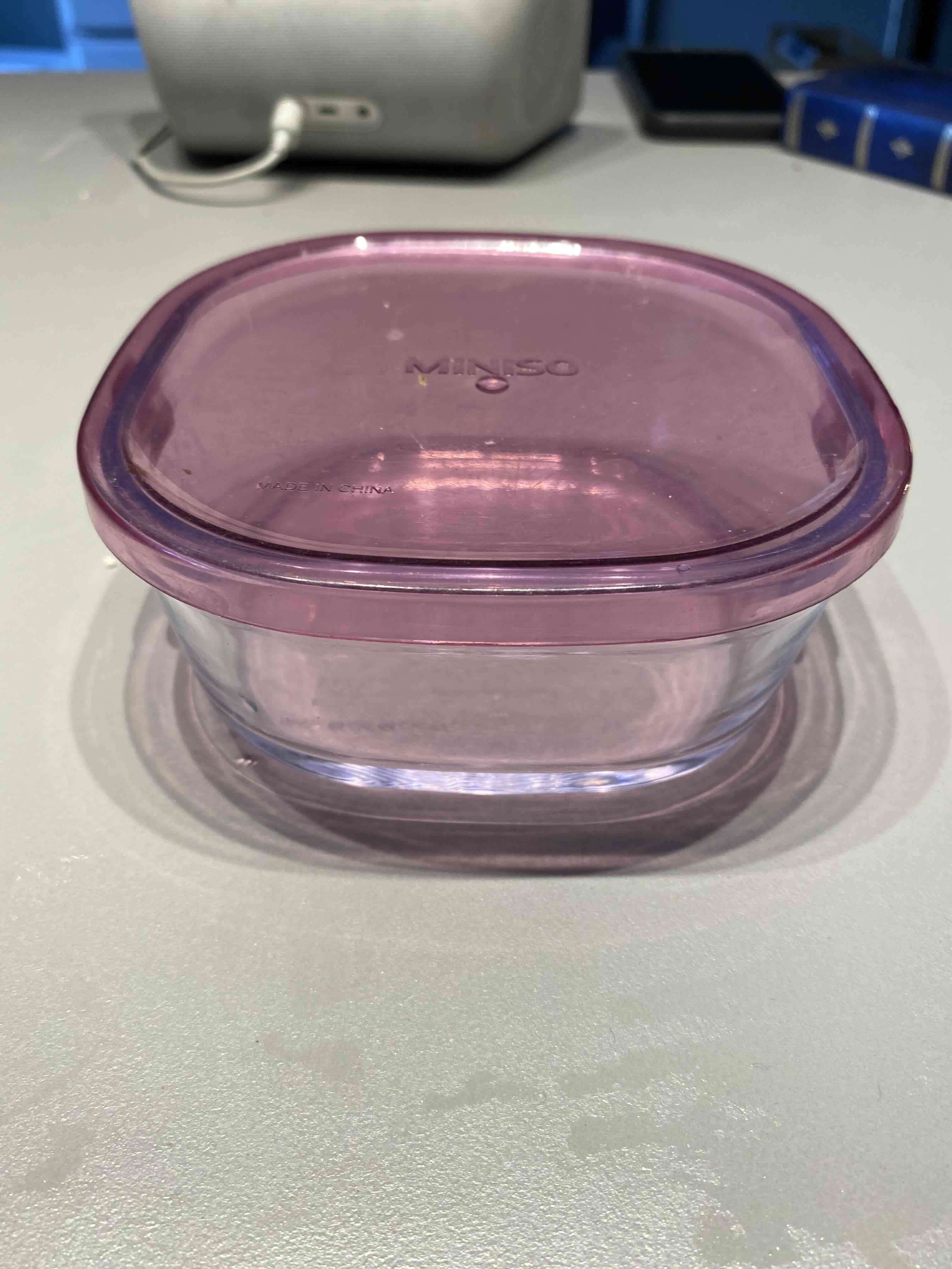 Recipiente de plástico Miniso