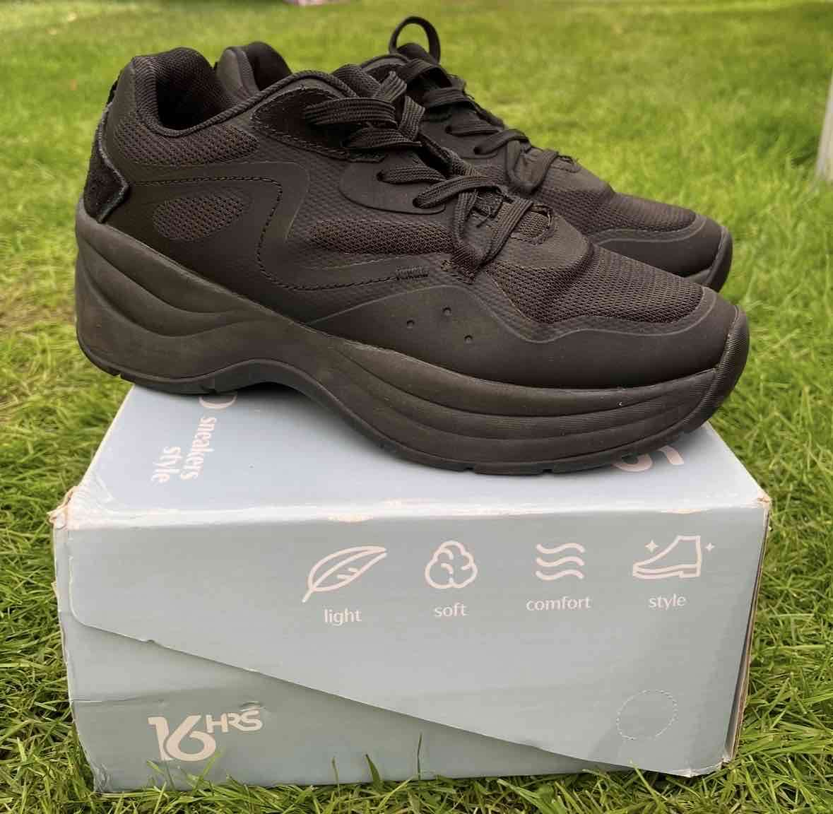 Zapatillas negras 16 horas - miniatura 2