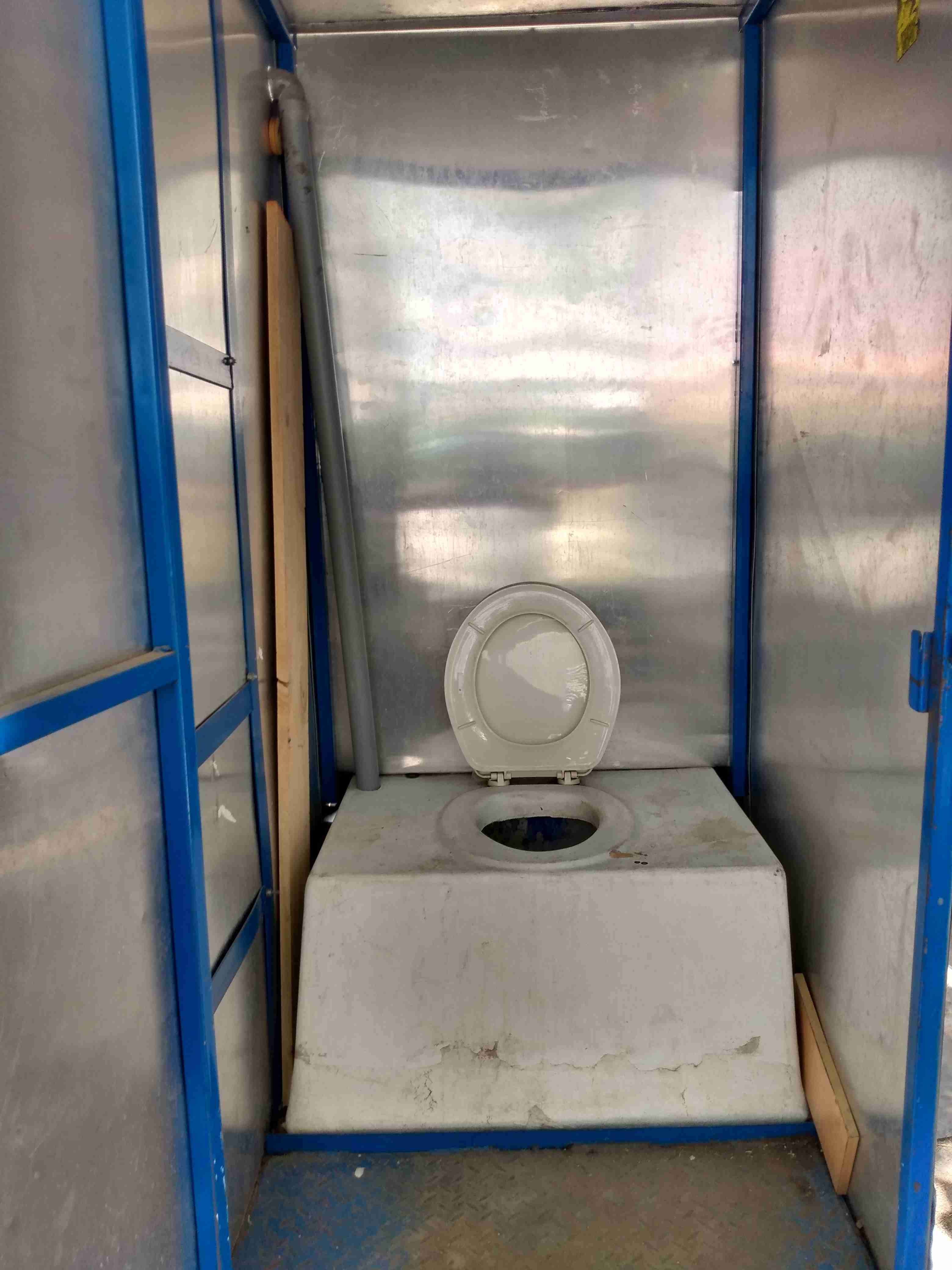 Baño químico portátil - miniatura 2