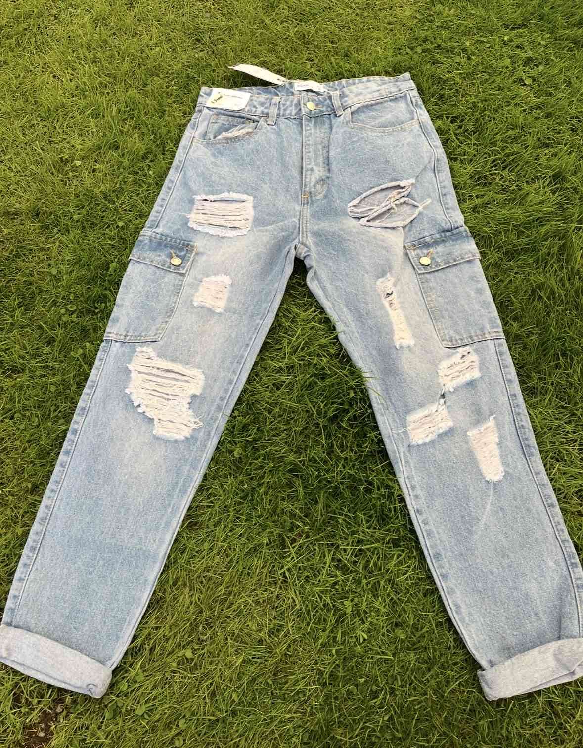 Jeans desgastados azul claro