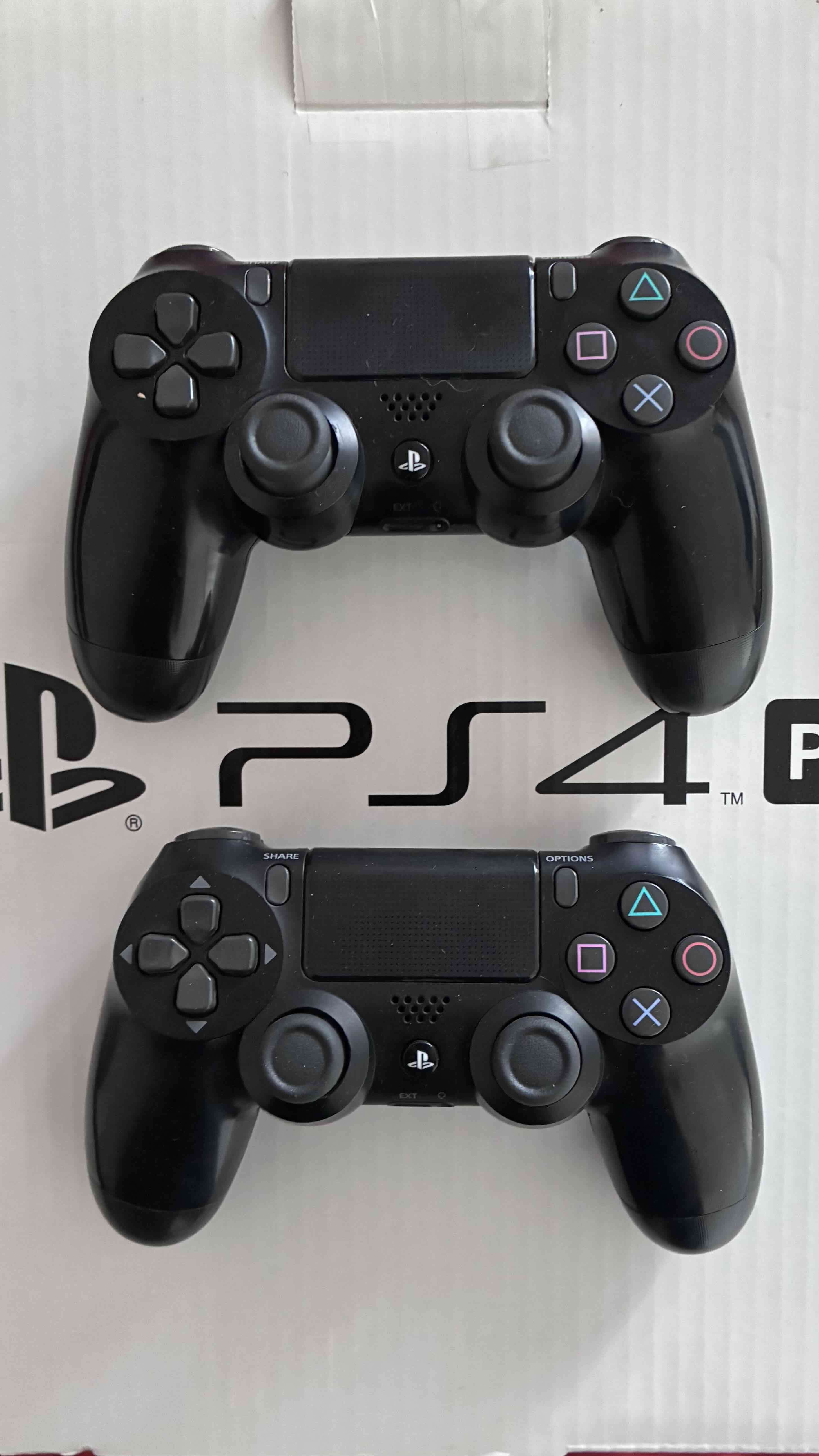 Consola PS4 Pro Sony usada - miniatura 2
