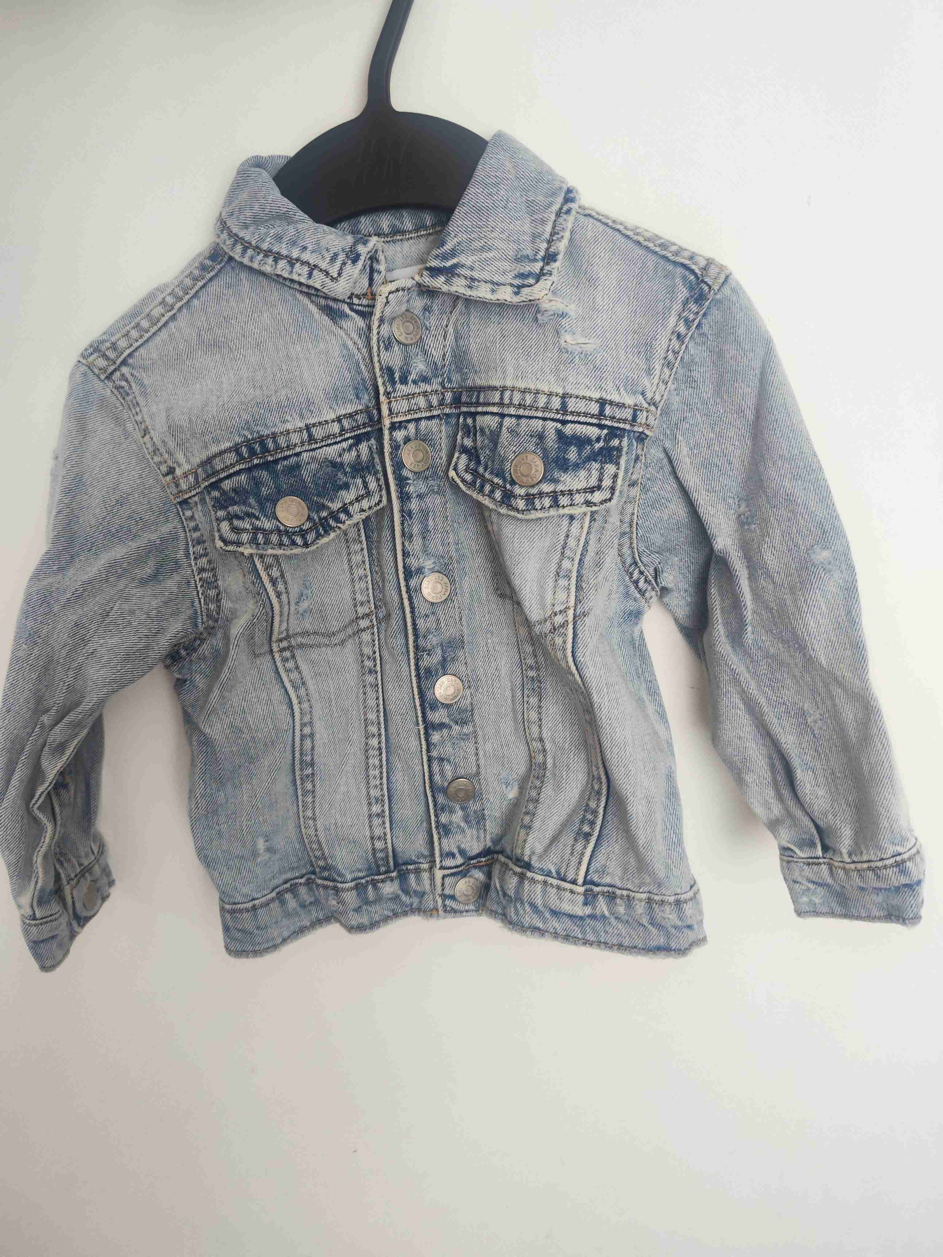 Chaqueta de mezclilla azul para niño Zara