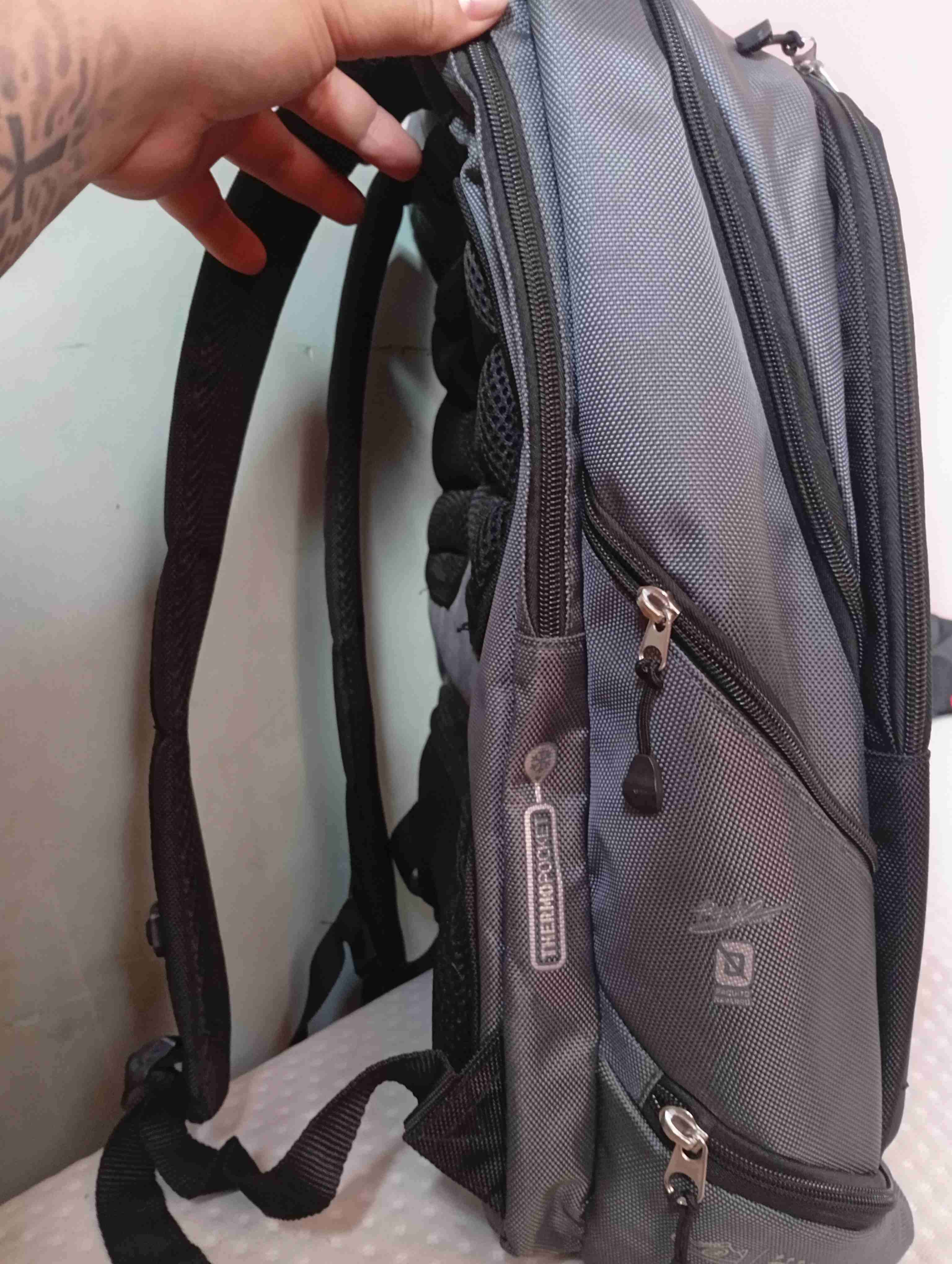 Mochila Bullpadel hack 03 negra para padel - miniatura 2