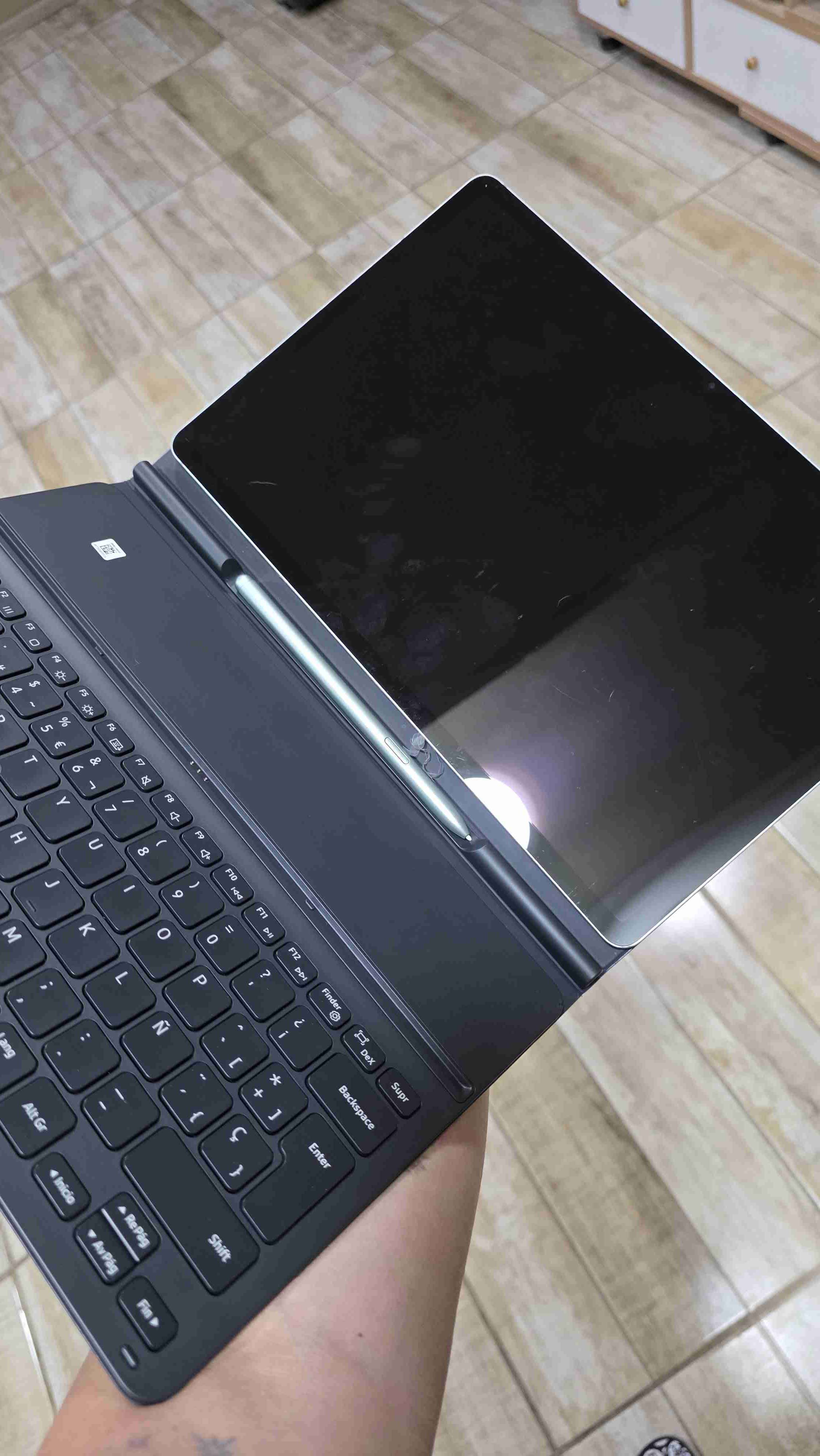 Tablet Samsung Galaxy en buen estado - miniatura 3