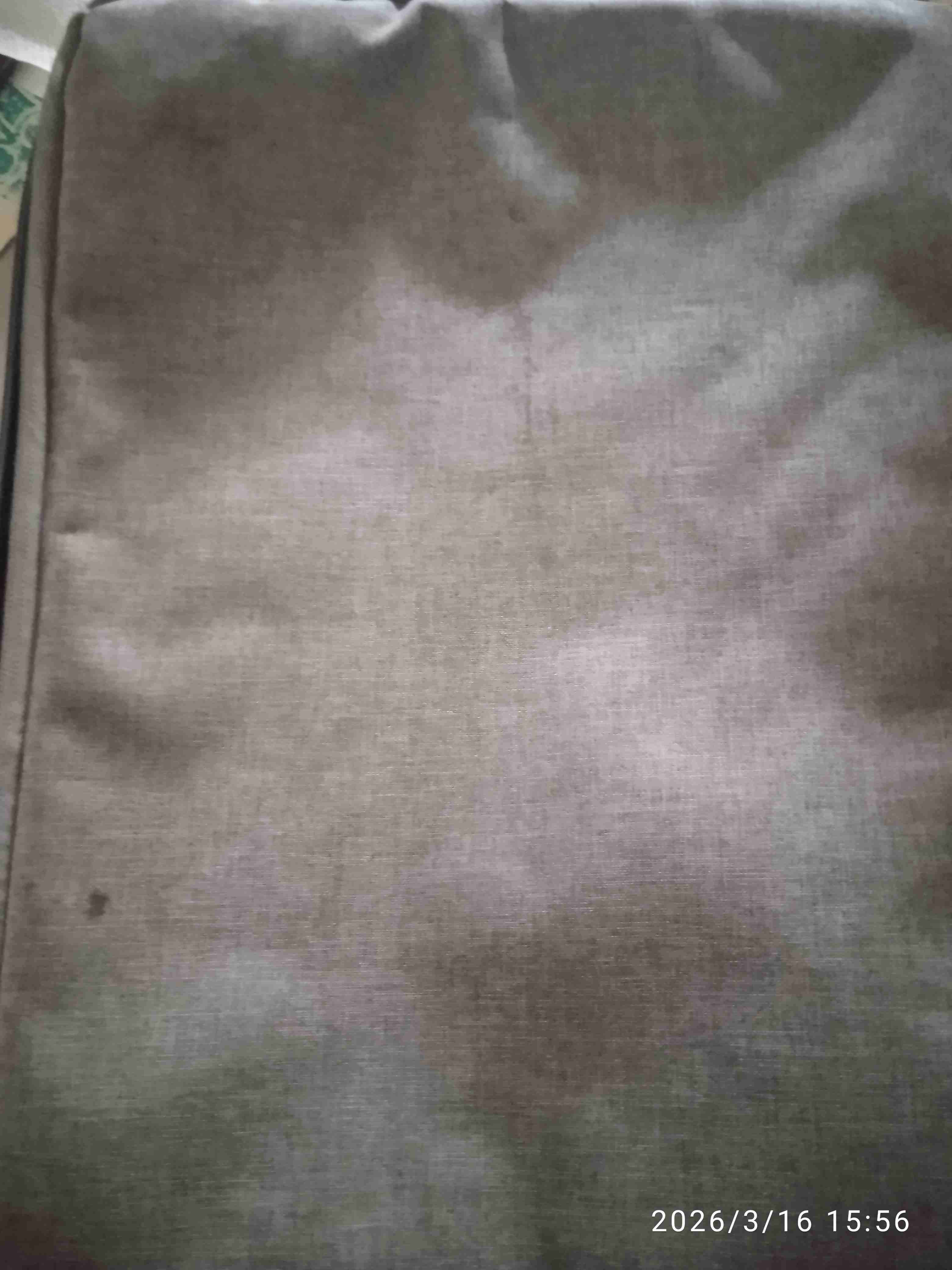 Laptop Acer azul con sticker, cargador y teclado - miniatura 4